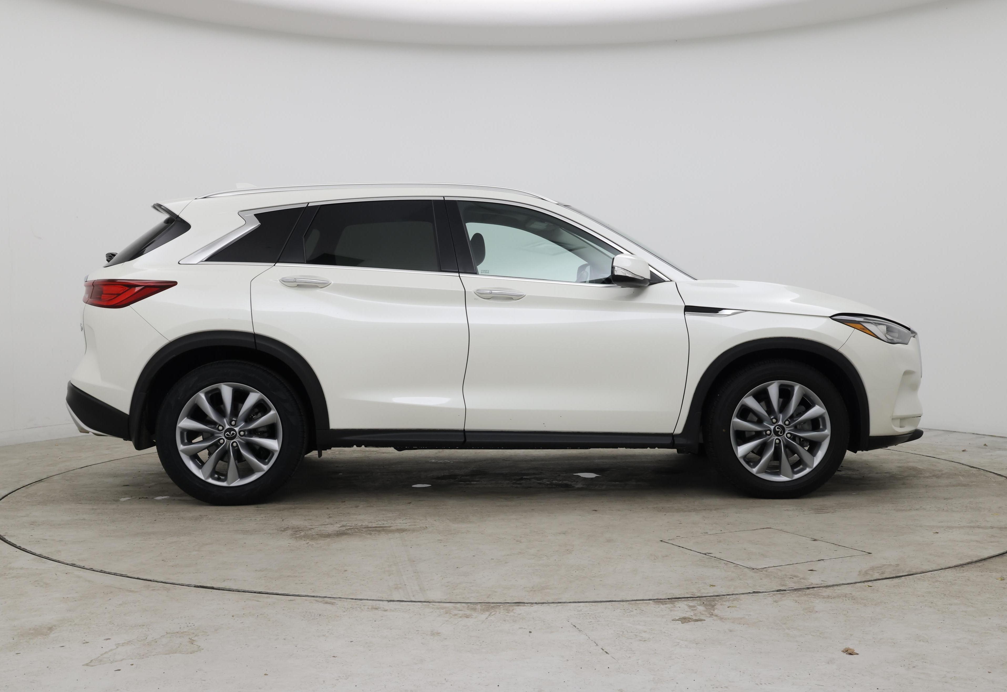 Thumbnail: 2022 INFINITI QX50 - 7