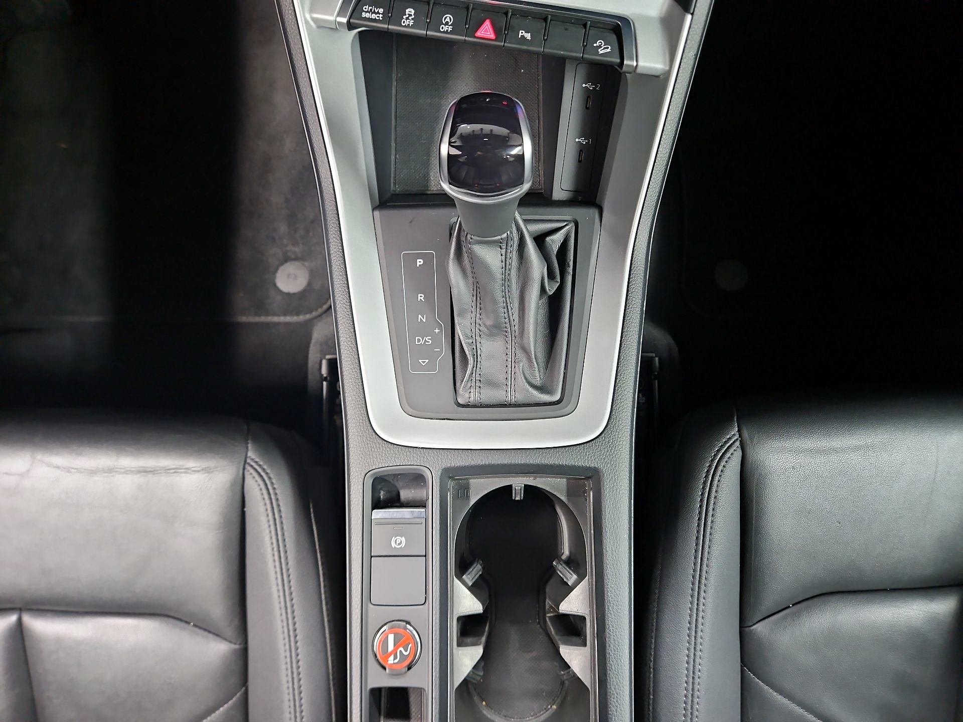 Thumbnail: 2023 Audi Q3 - 17