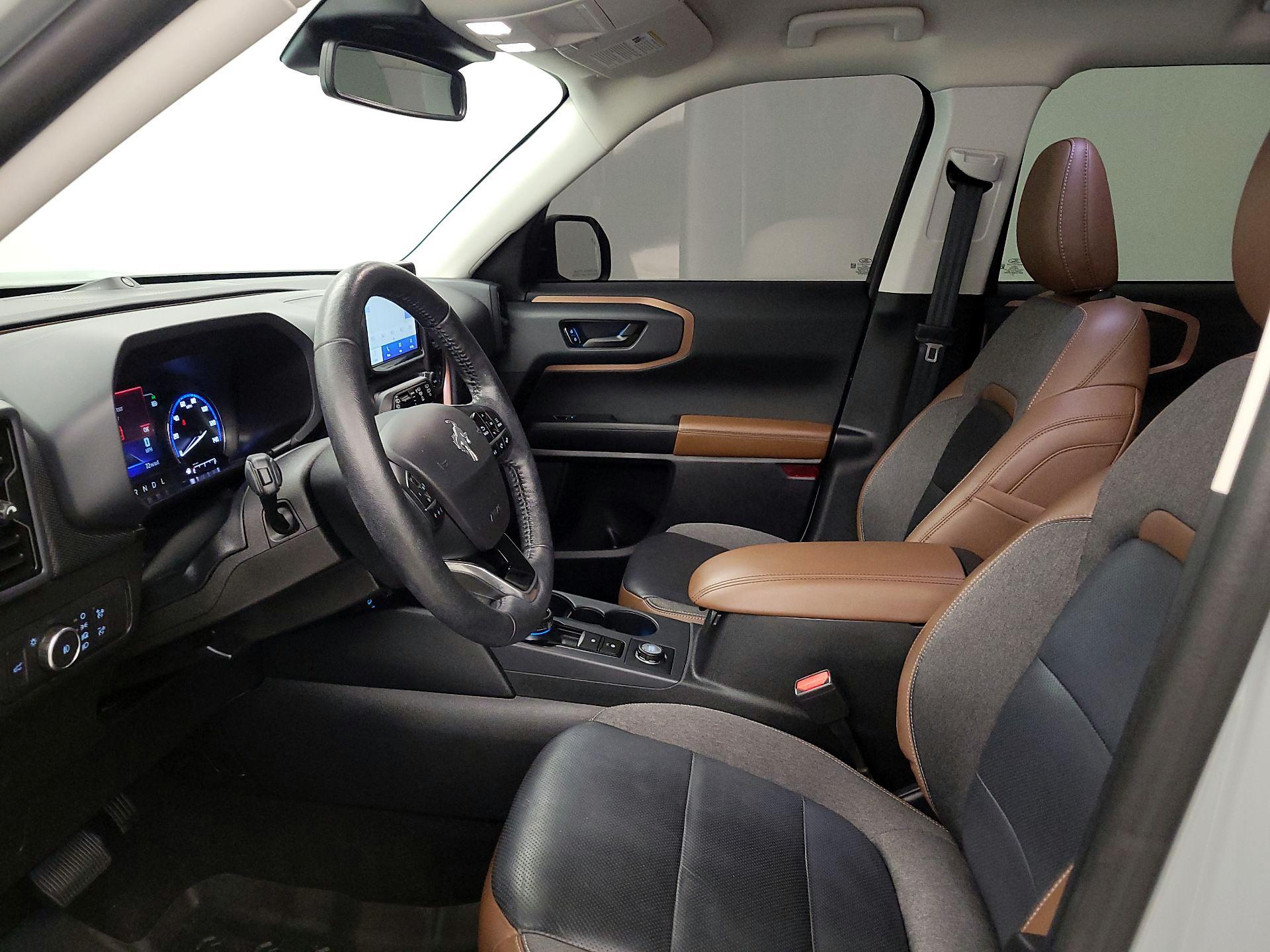 Thumbnail: 2021 Ford Bronco Sport - 11