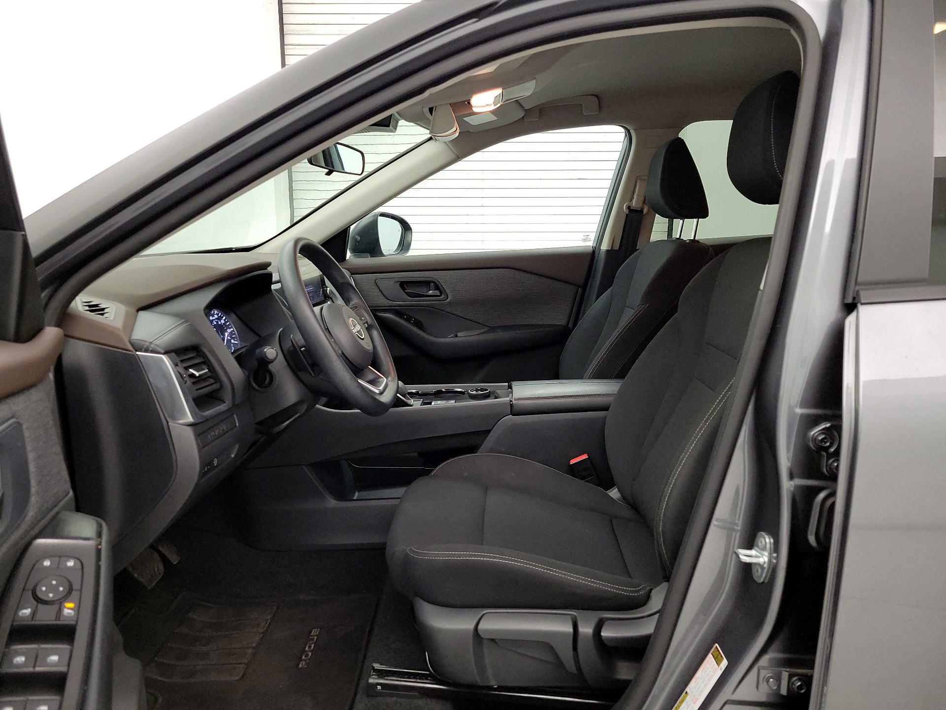 Thumbnail: 2023 Nissan Rogue - 11