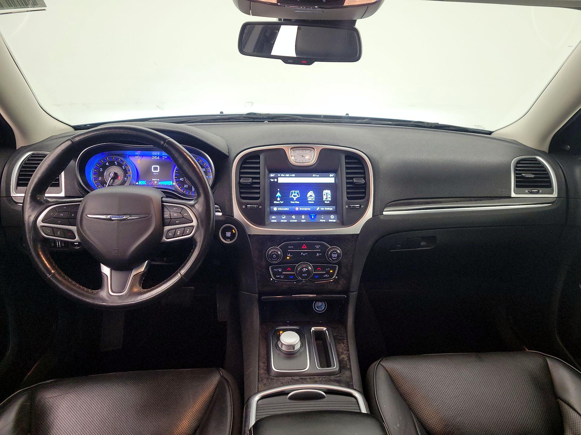 Thumbnail: 2022 Chrysler 300 - 9