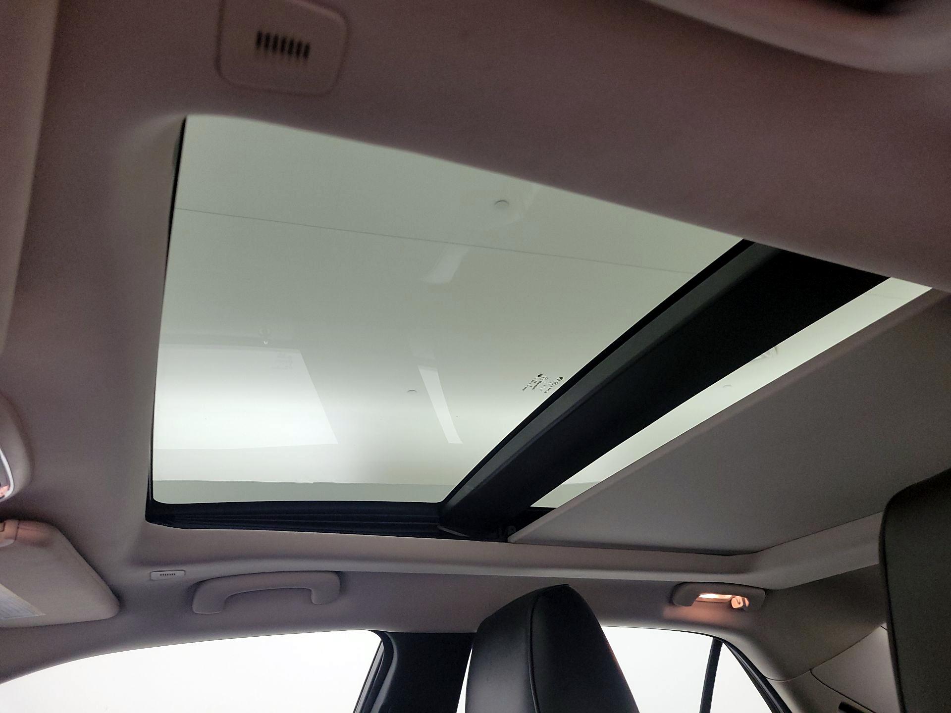 Thumbnail: 2022 Chrysler 300 - 20