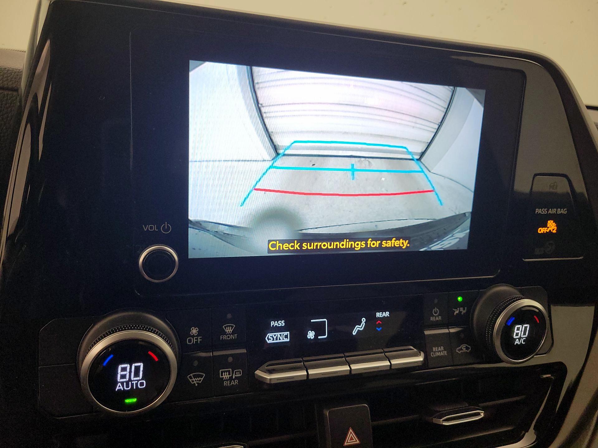 Thumbnail: 2023 Toyota Highlander - 14