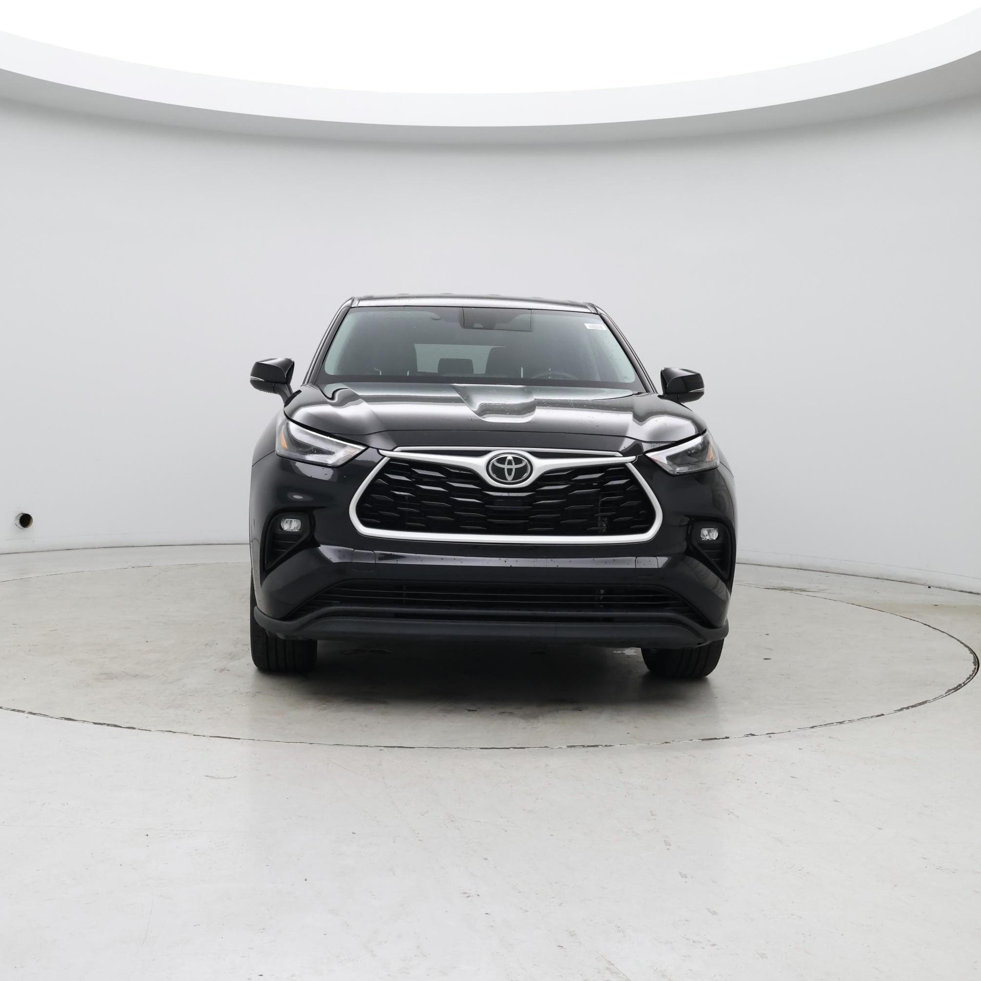 Thumbnail: 2023 Toyota Highlander - 5