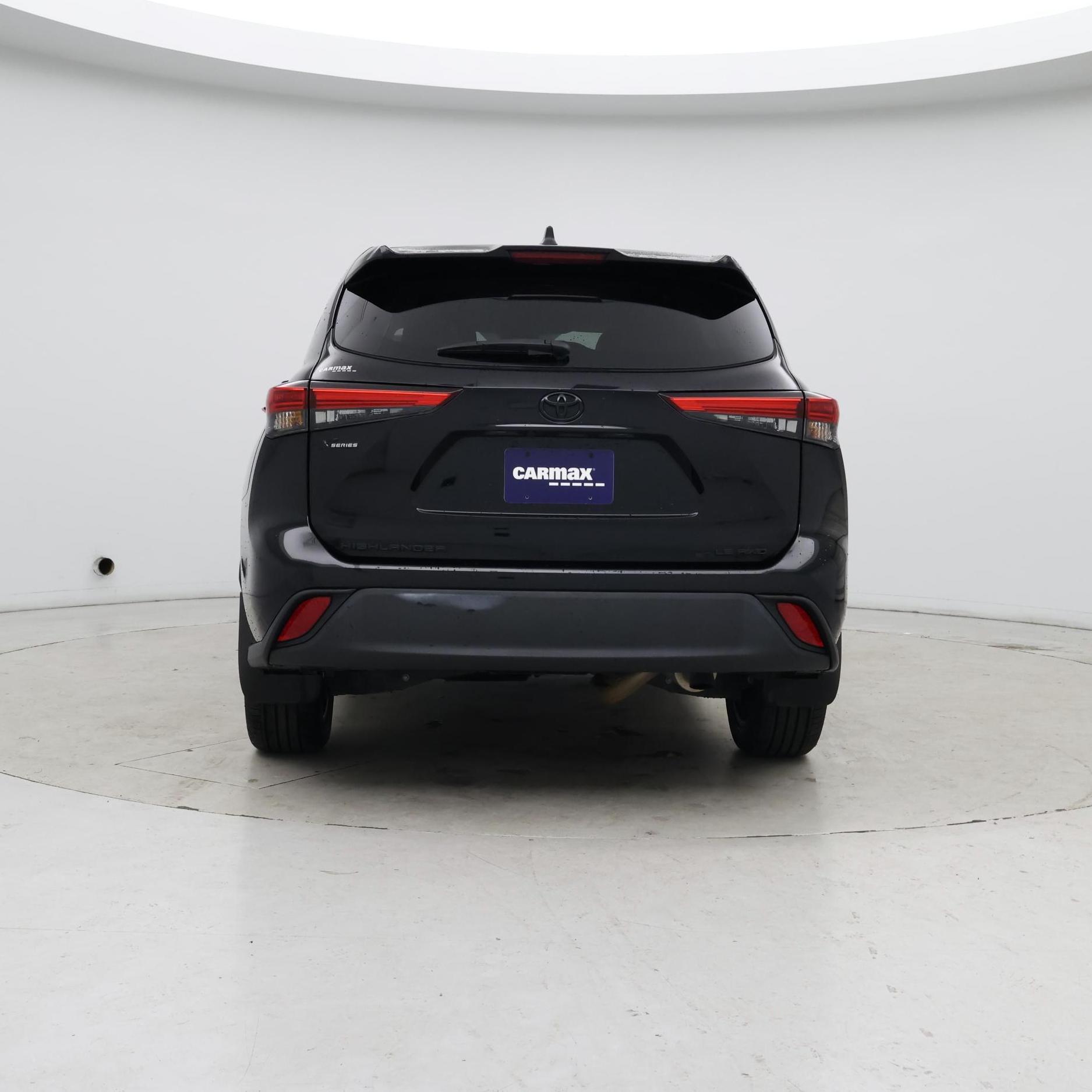 Thumbnail: 2023 Toyota Highlander - 6