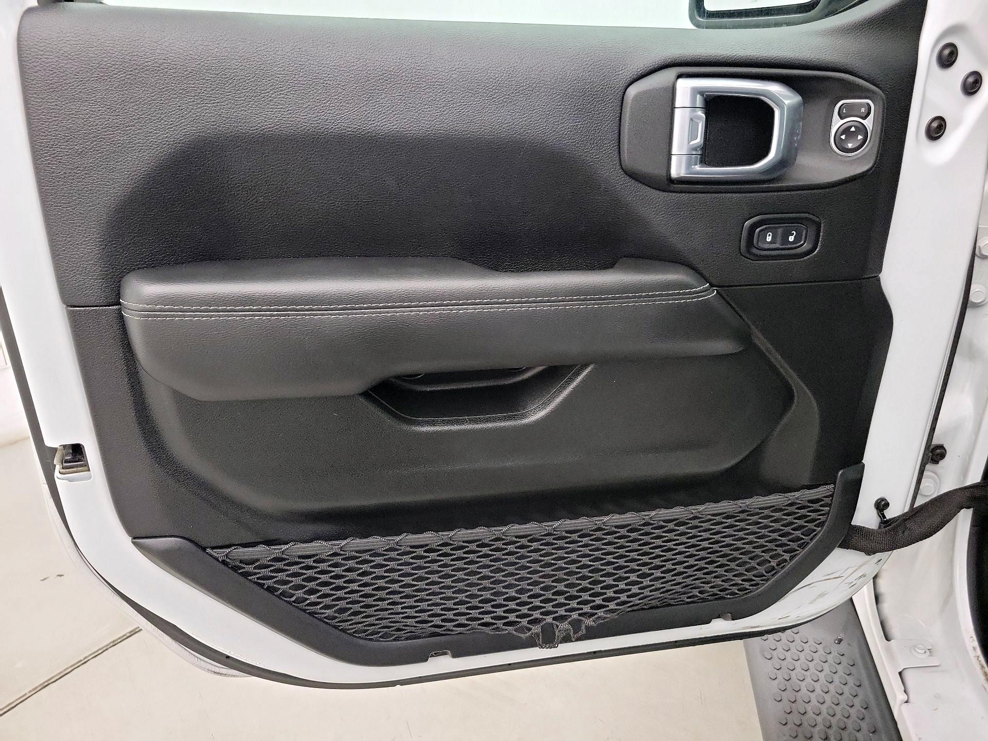 Thumbnail: 2021 Jeep Wrangler - 12