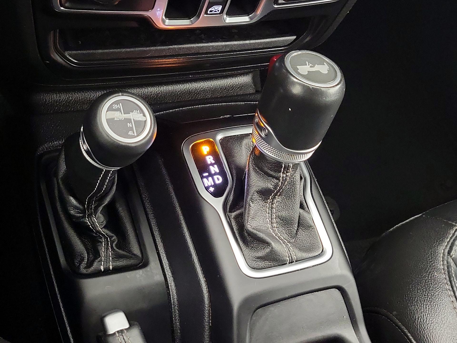 Thumbnail: 2021 Jeep Wrangler - 18