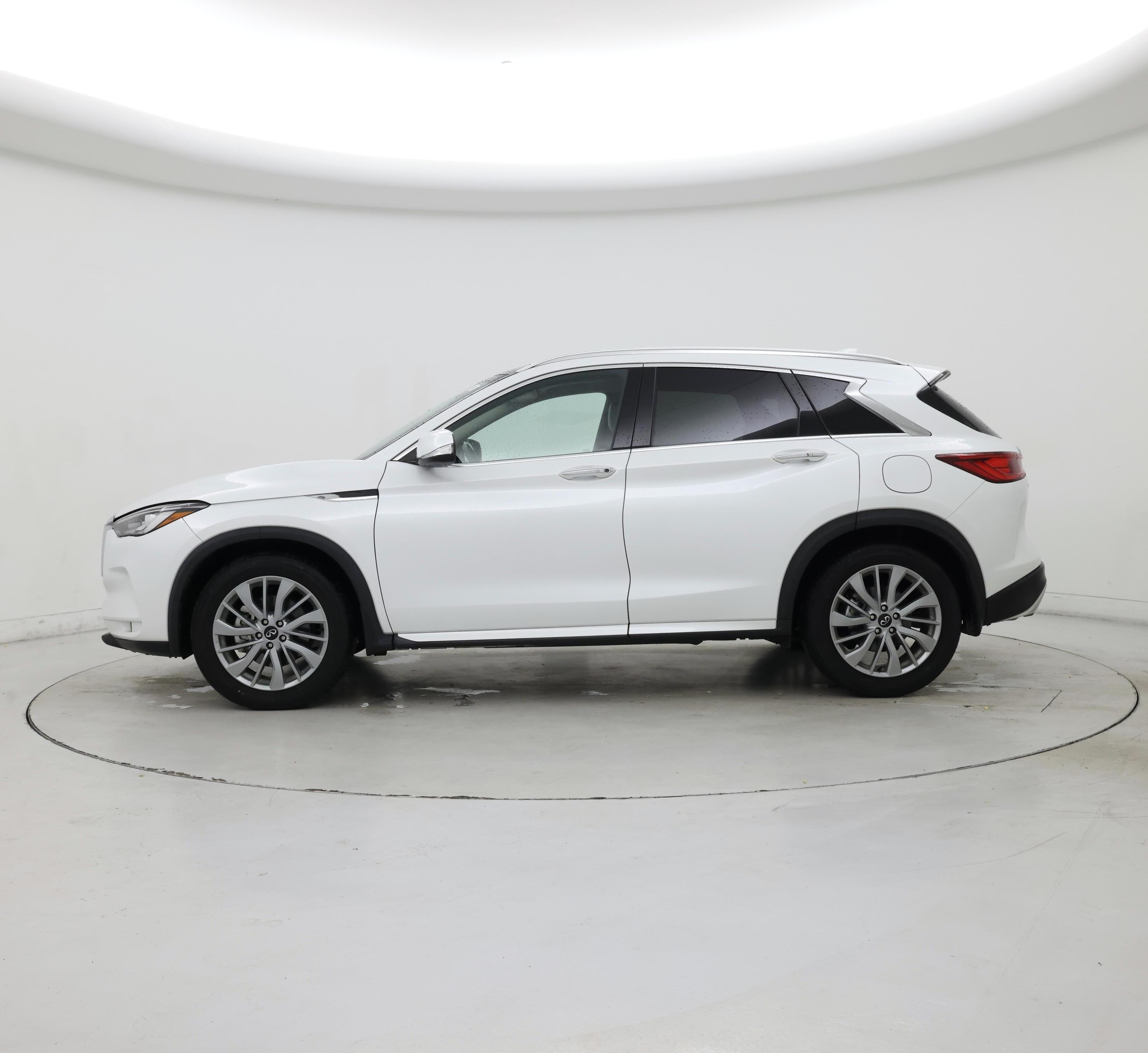 Thumbnail: 2023 INFINITI QX50 - 3