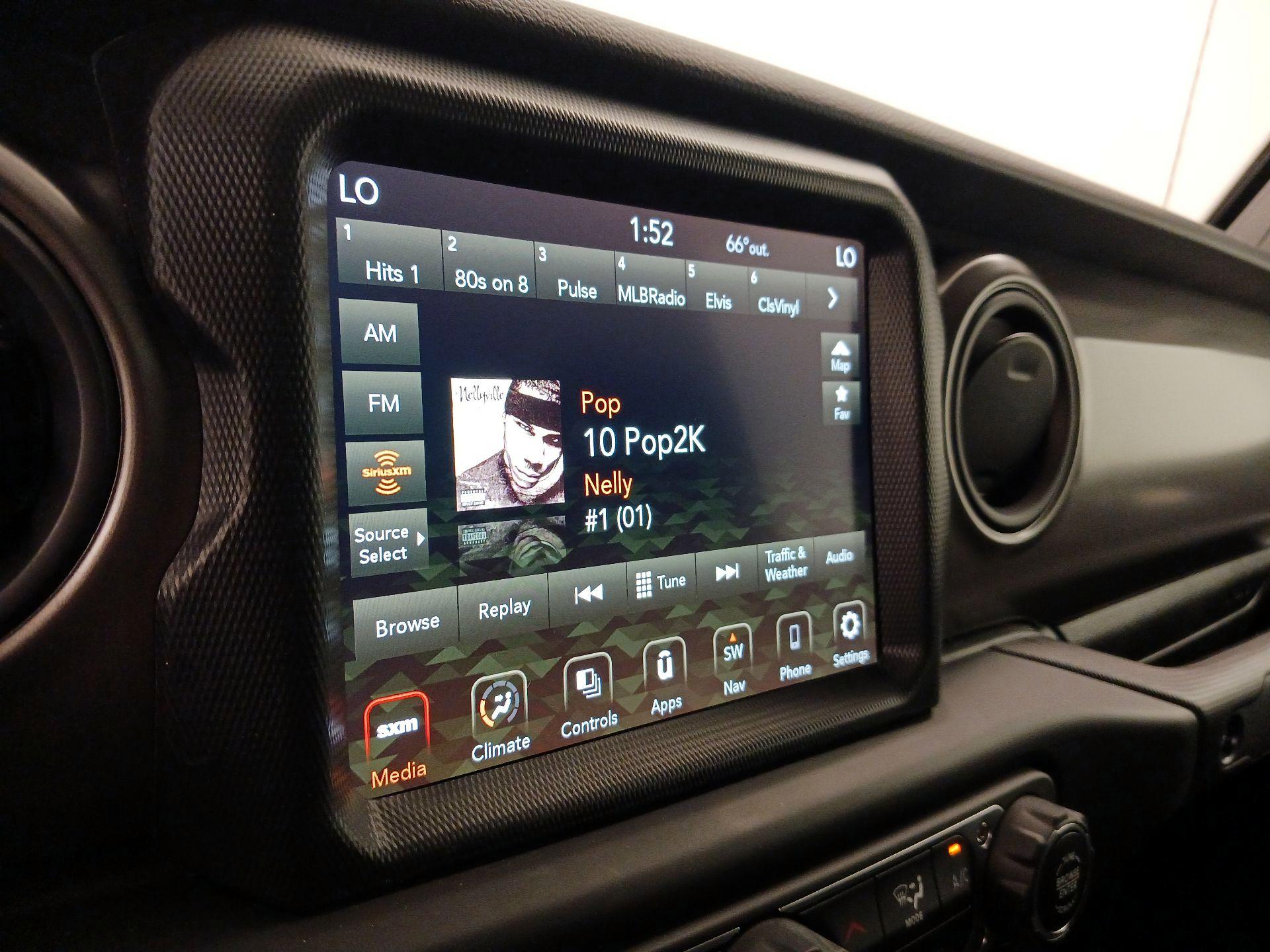 Thumbnail: 2023 Jeep Gladiator - 16