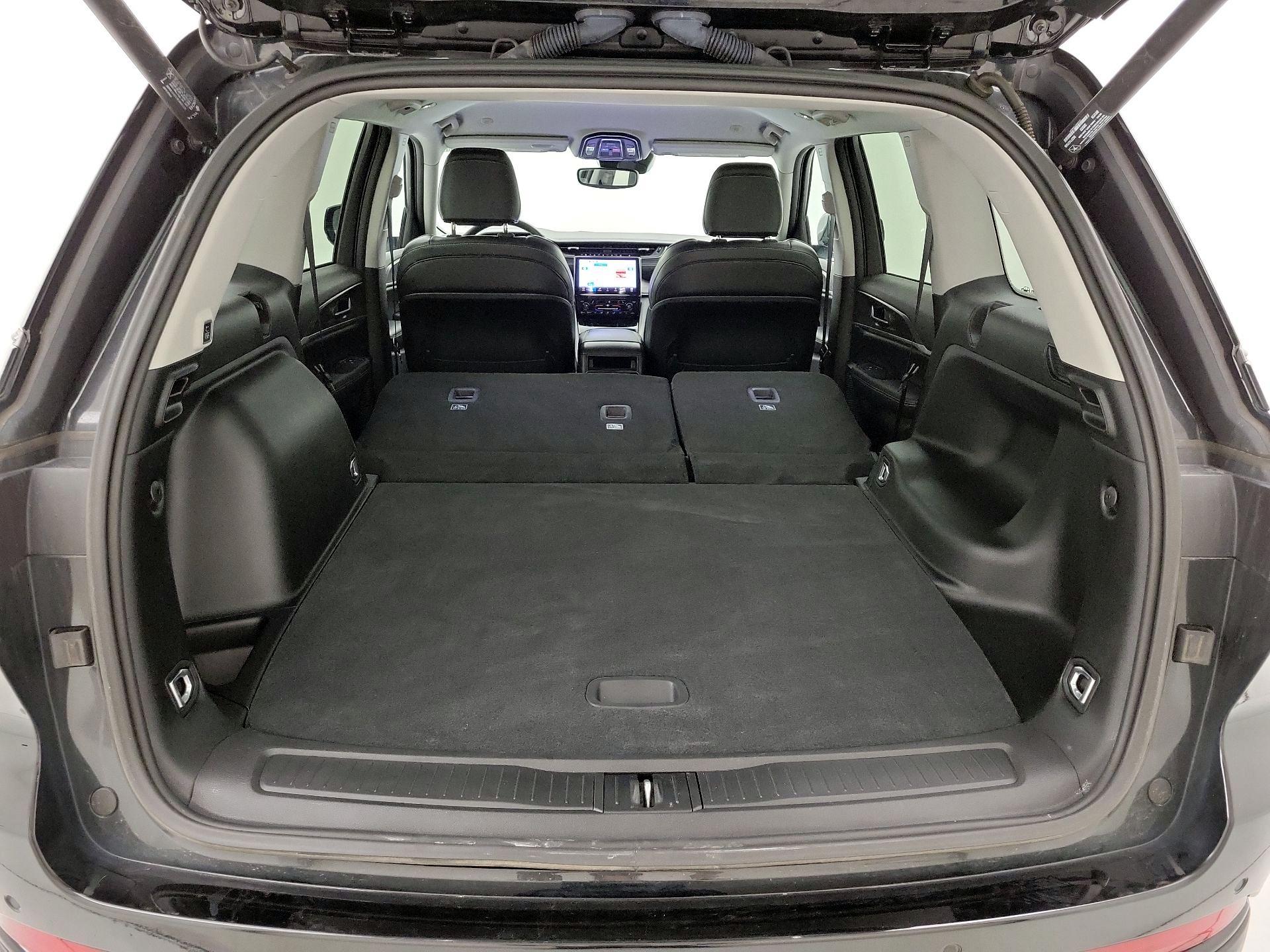 Thumbnail: 2023 Jeep Grand Cherokee - 20