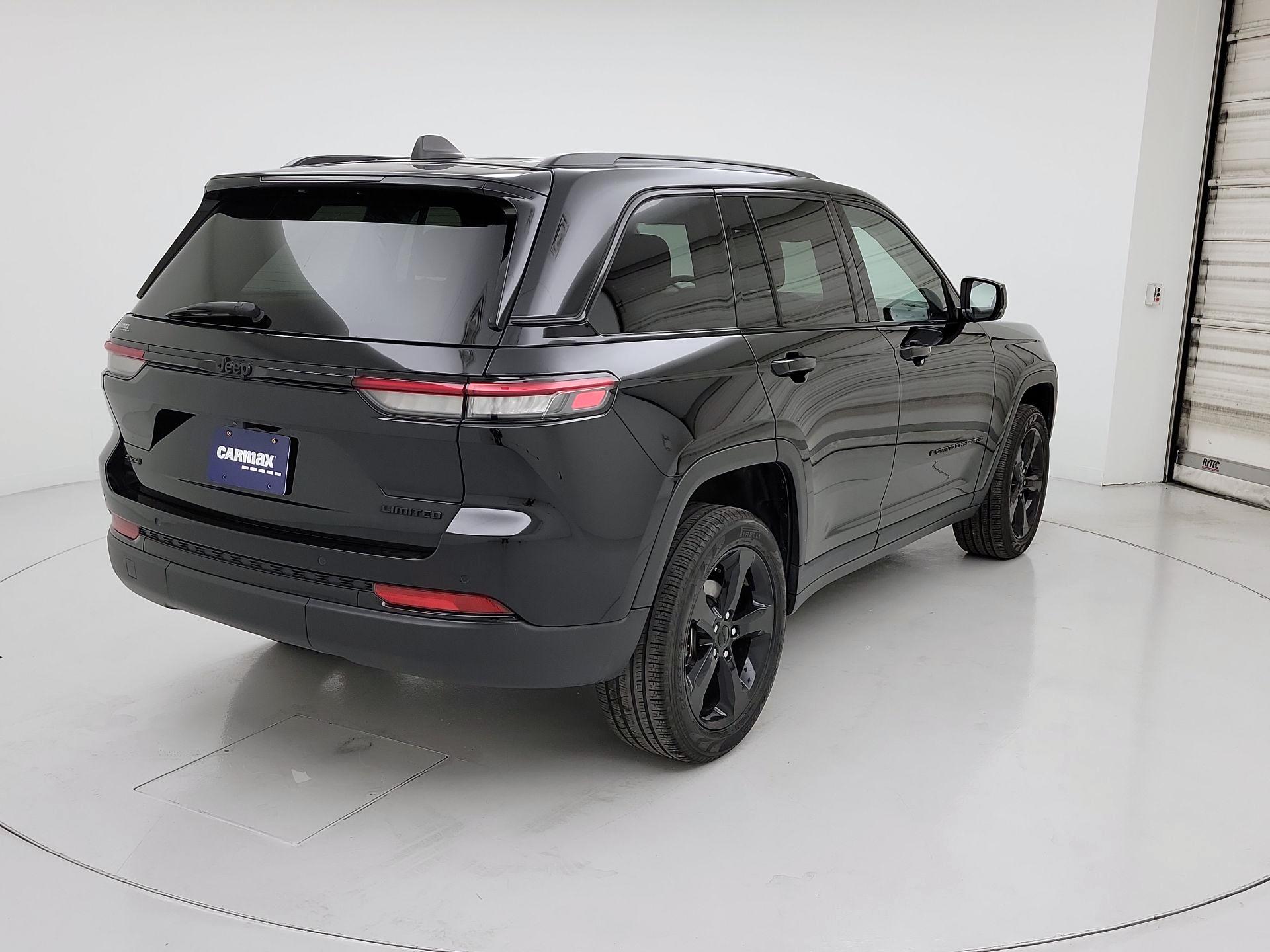 Thumbnail: 2023 Jeep Grand Cherokee - 5