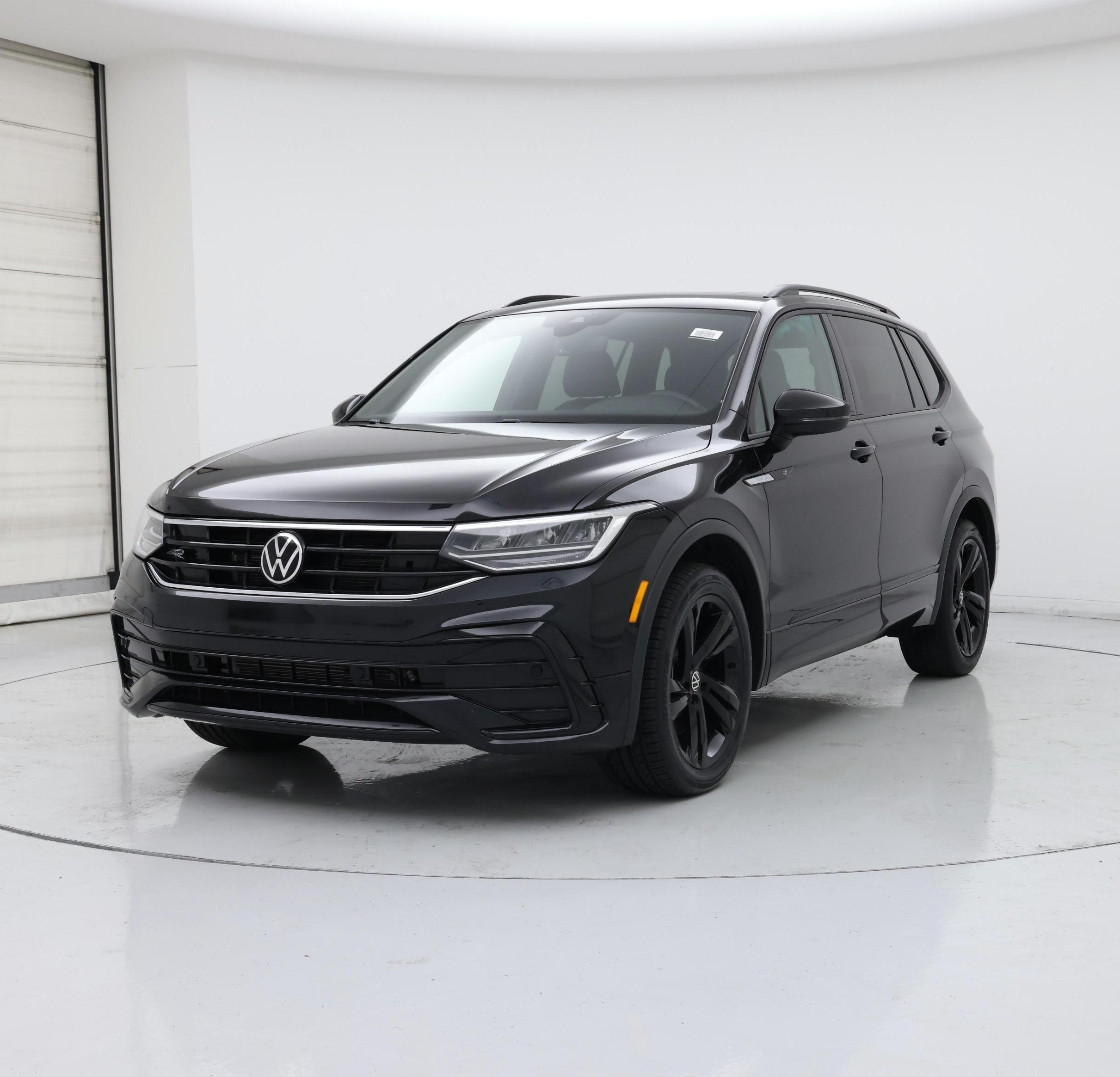 Thumbnail: 2023 Volkswagen Tiguan - 4