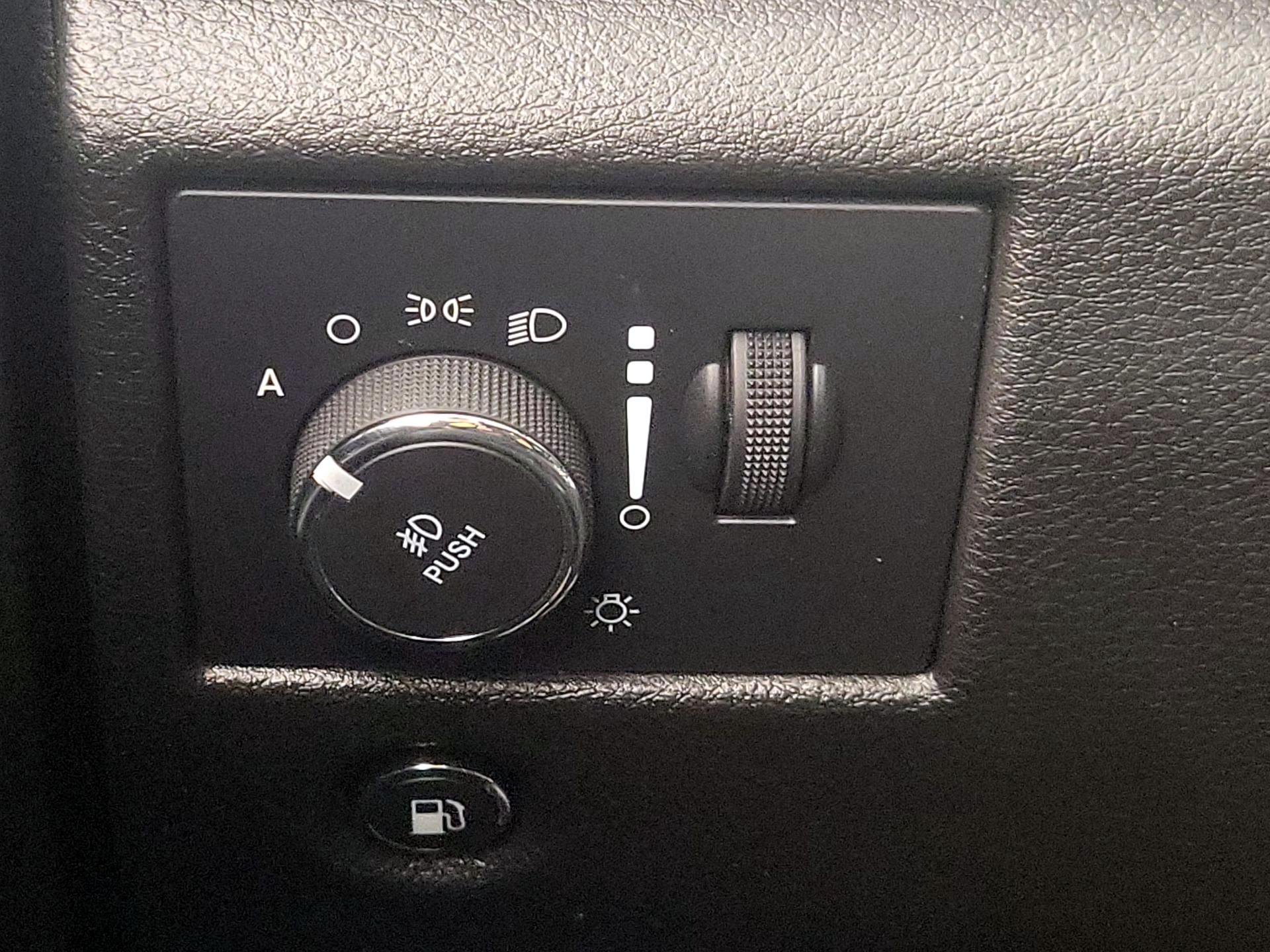 Thumbnail: 2021 Jeep Grand Cherokee - 13