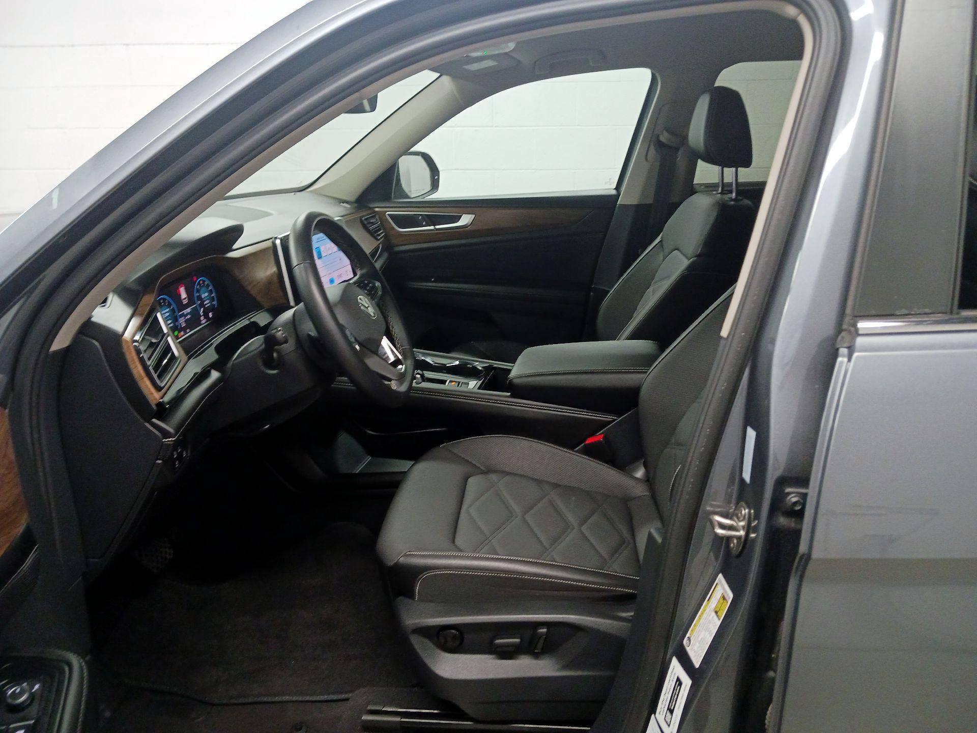 Thumbnail: 2024 Volkswagen Atlas - 11