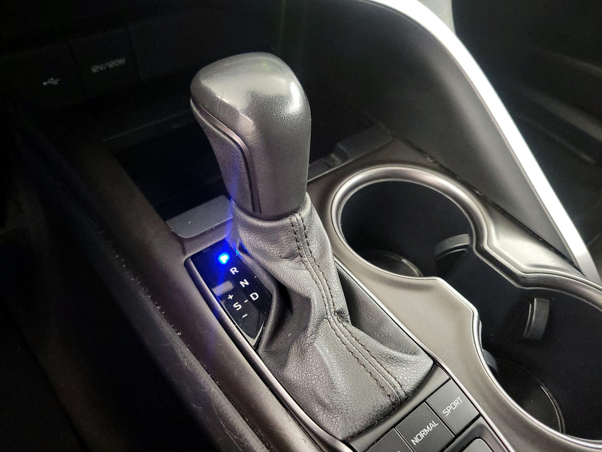 Thumbnail: 2024 Toyota Camry - 17