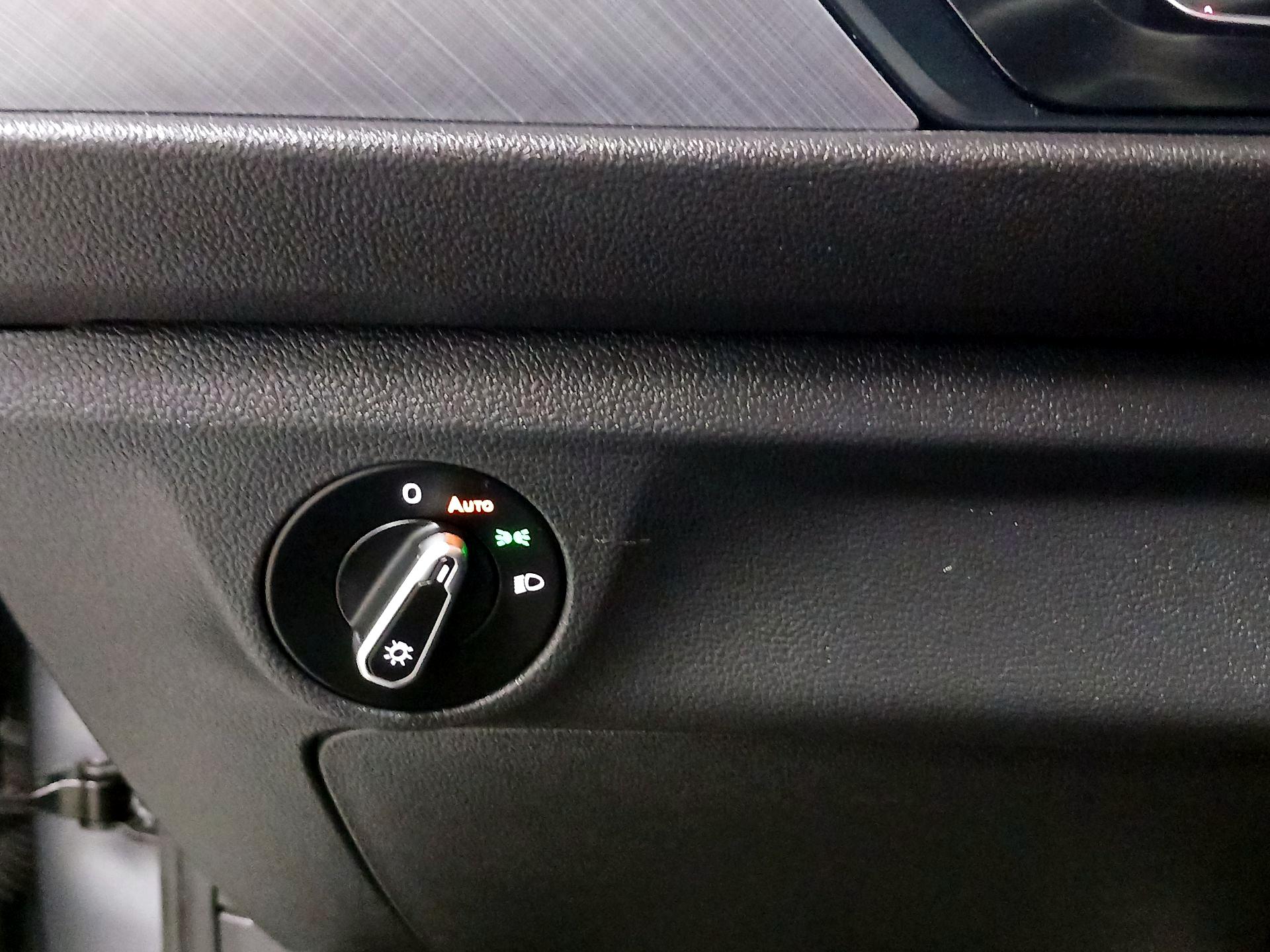 Thumbnail: 2024 Volkswagen Jetta - 13