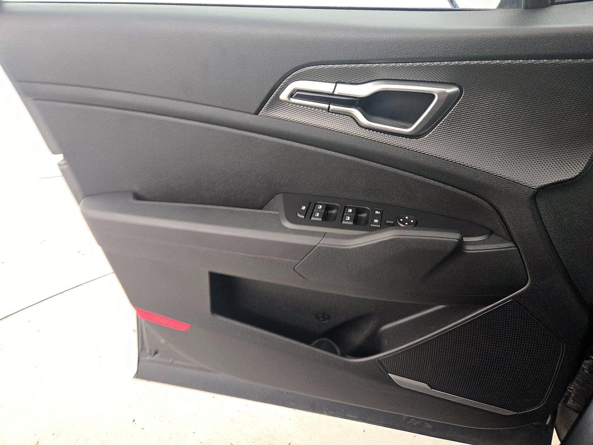 Thumbnail: 2024 Kia Sportage - 12