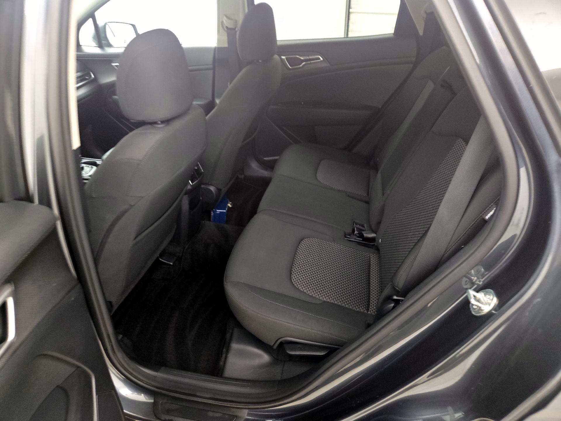 Thumbnail: 2024 Kia Sportage - 19