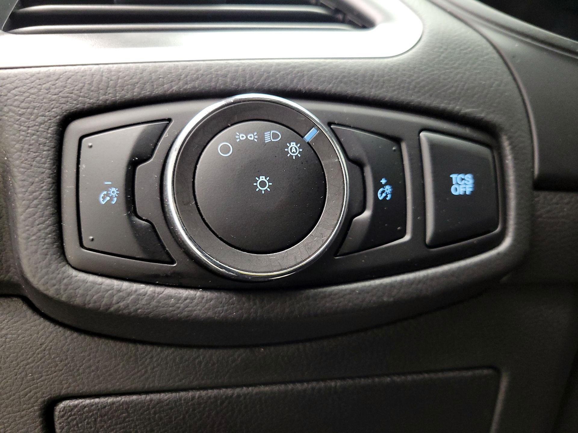 Thumbnail: 2023 Ford Edge - 13