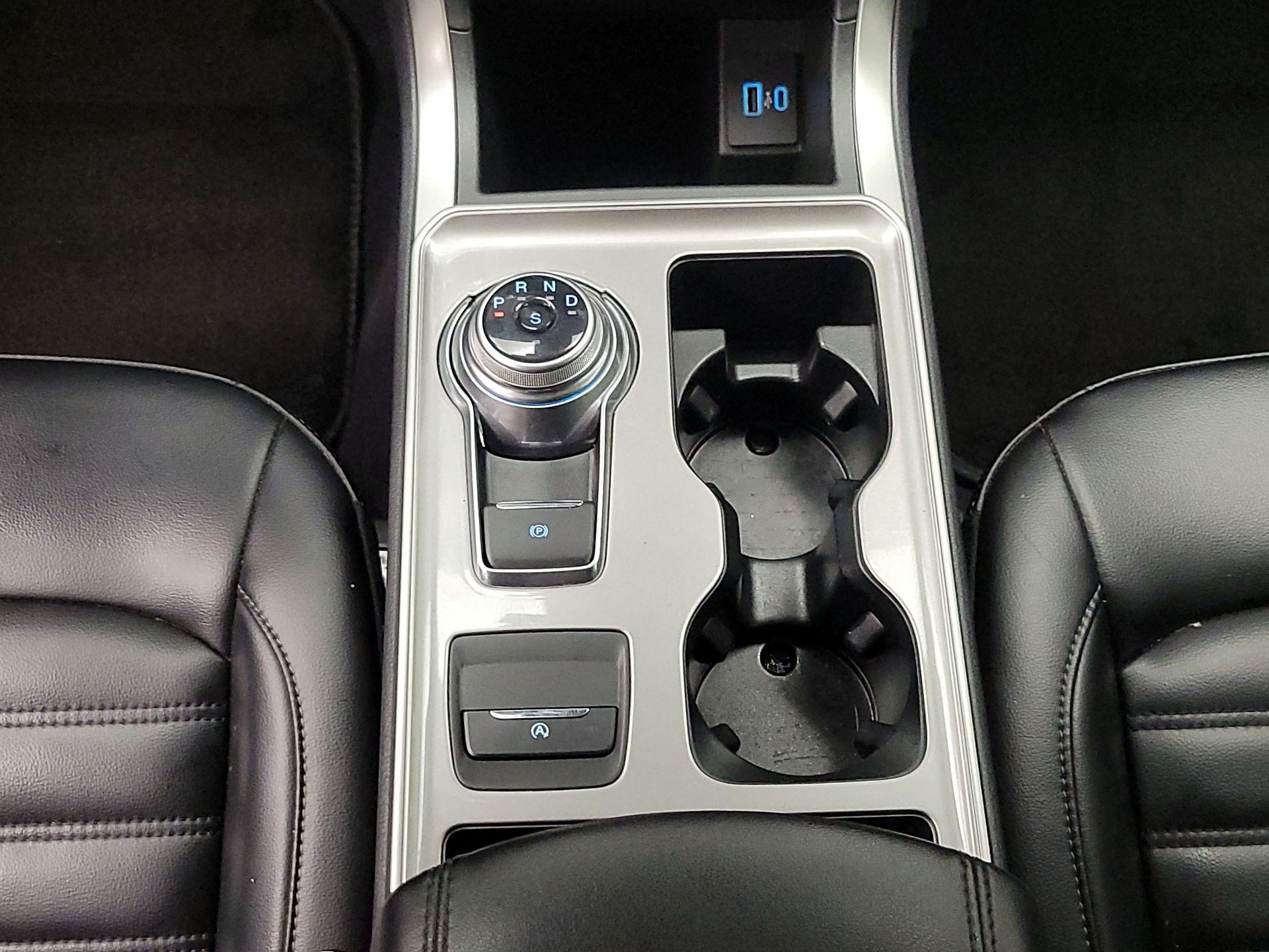 Thumbnail: 2023 Ford Edge - 17