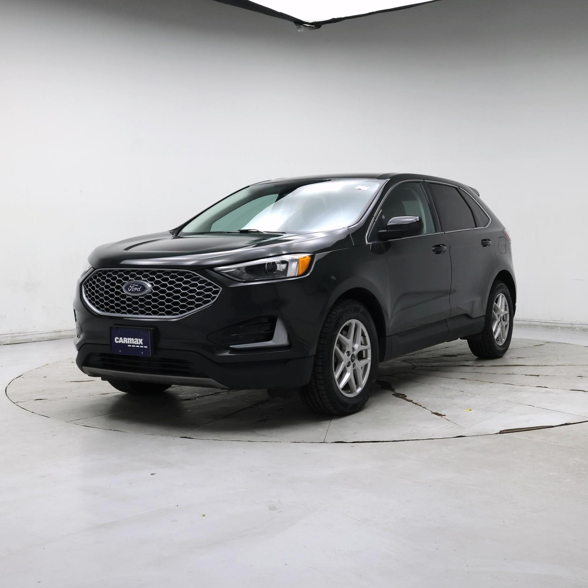 Thumbnail: 2023 Ford Edge - 4