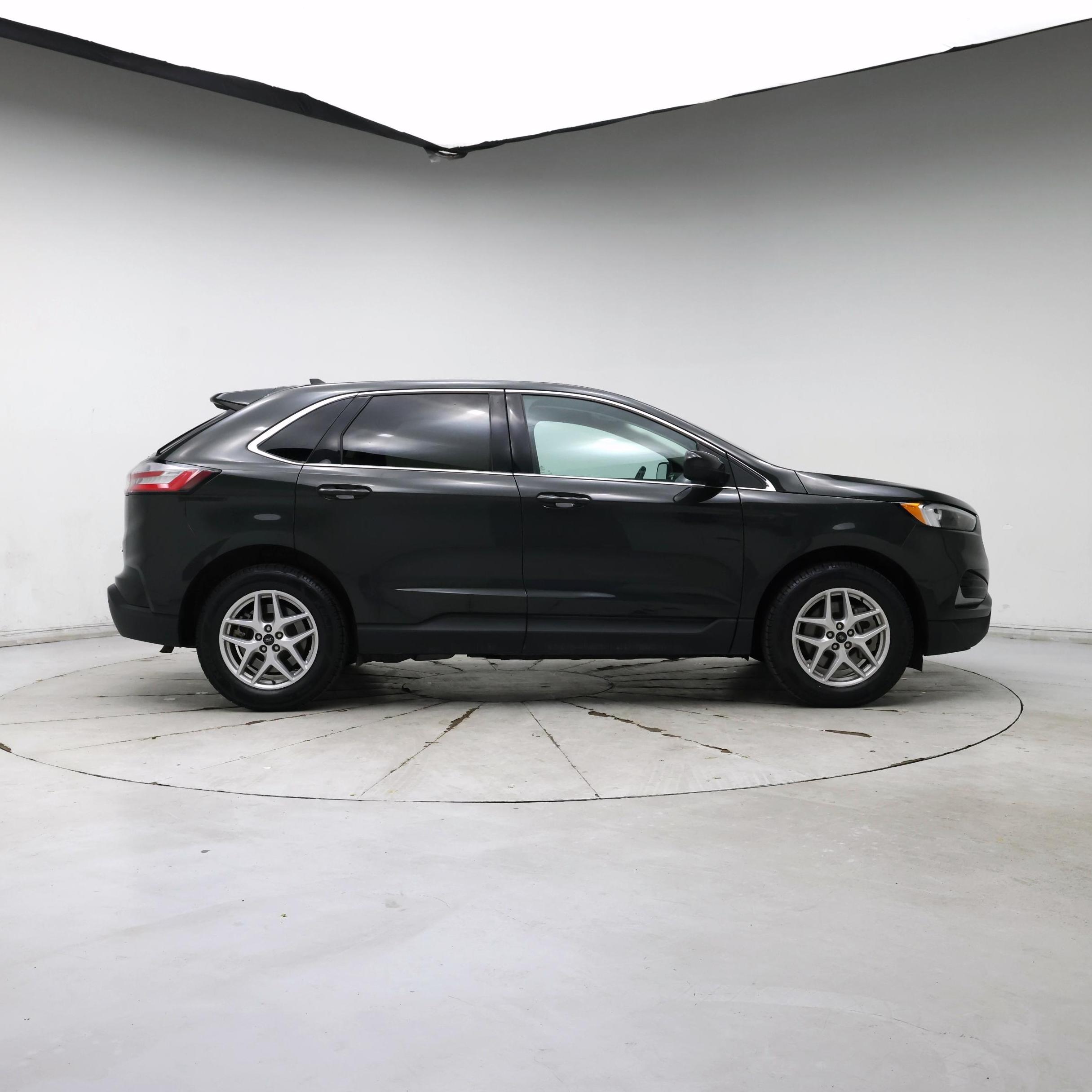 Thumbnail: 2023 Ford Edge - 7