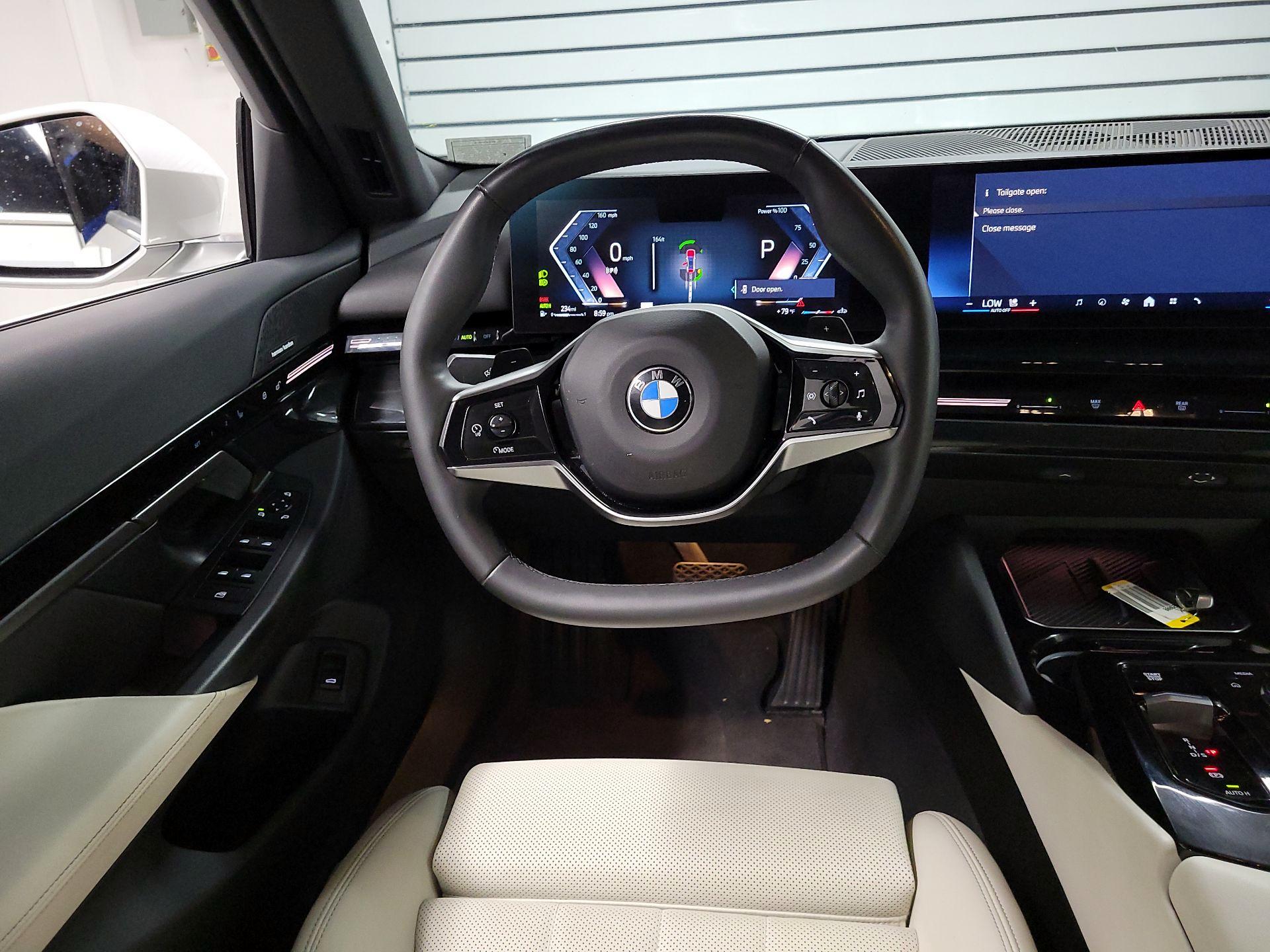Thumbnail: 2024 BMW 5 Series - 10