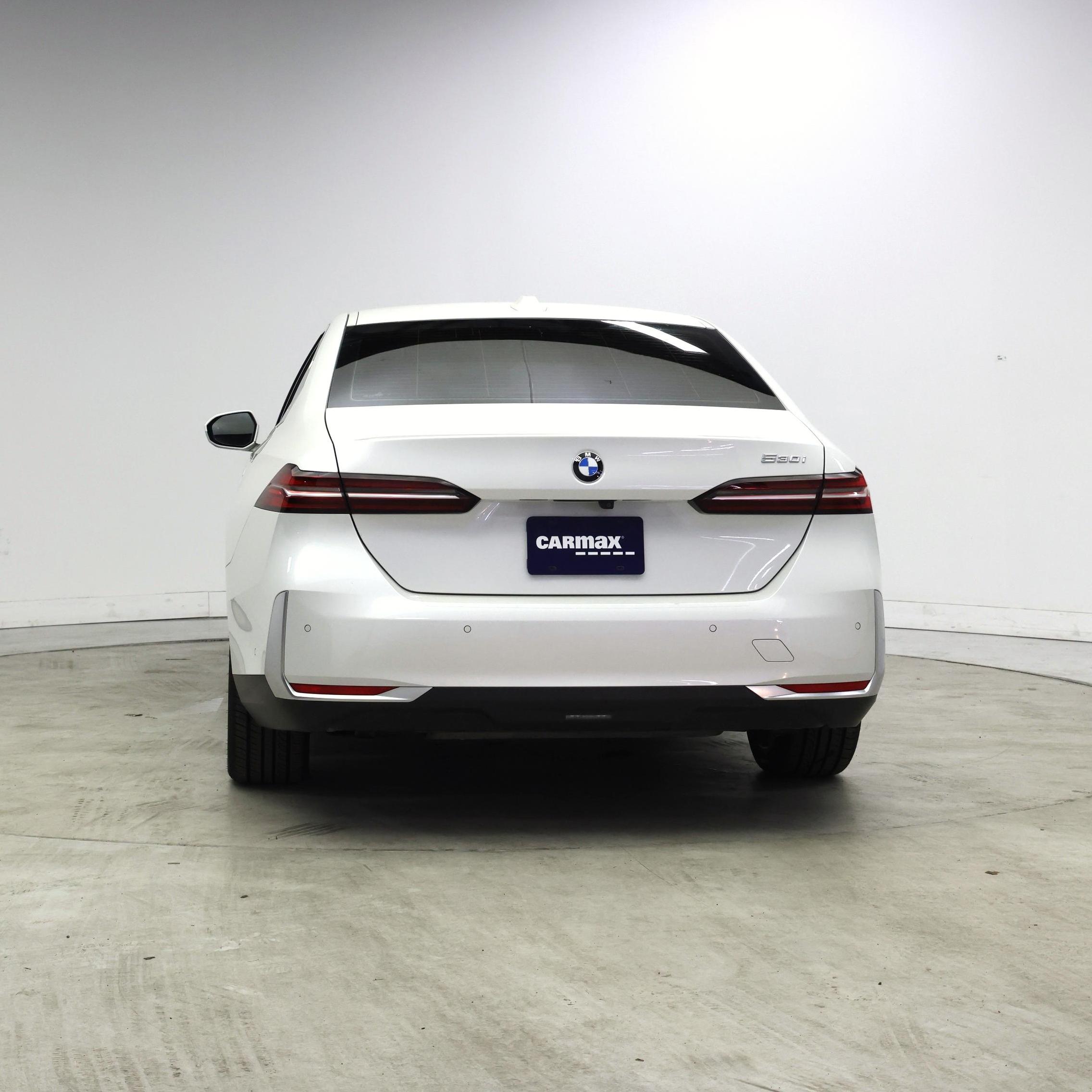 Thumbnail: 2024 BMW 5 Series - 6
