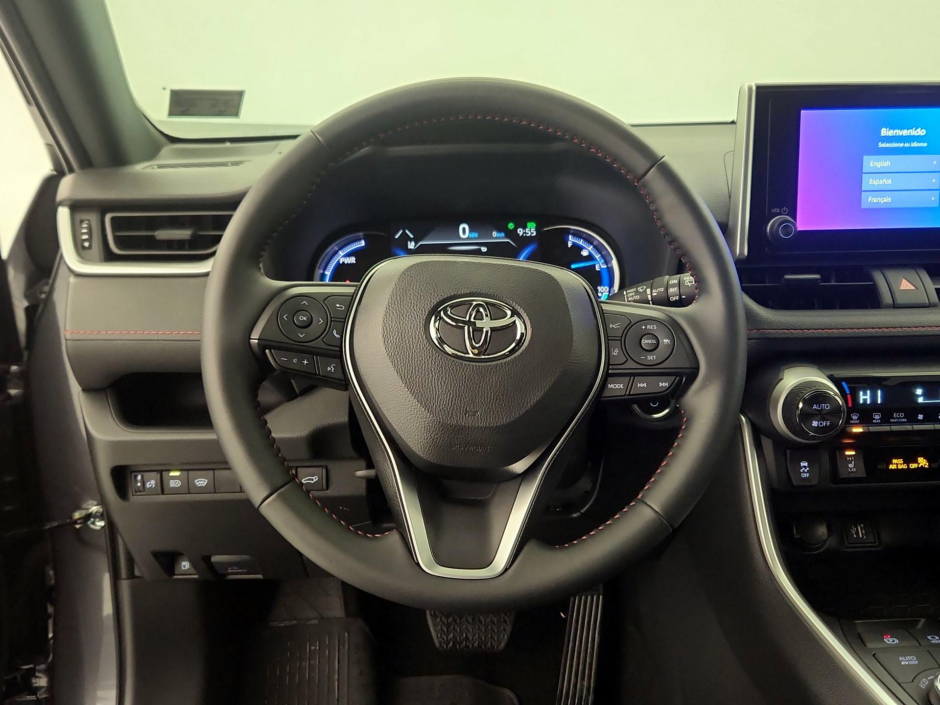 Thumbnail: 2025 Toyota RAV4 - 10