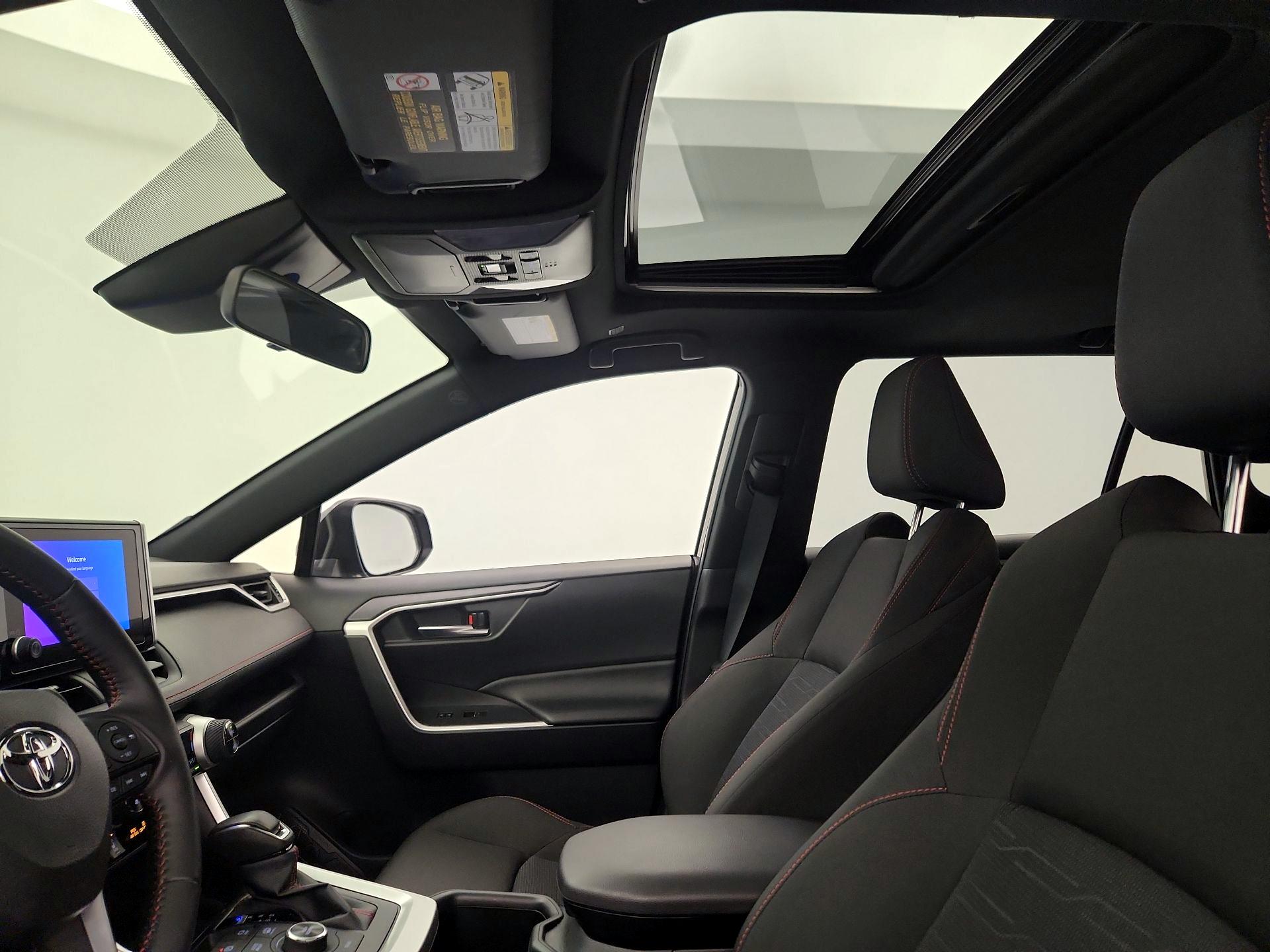 Thumbnail: 2025 Toyota RAV4 - 19