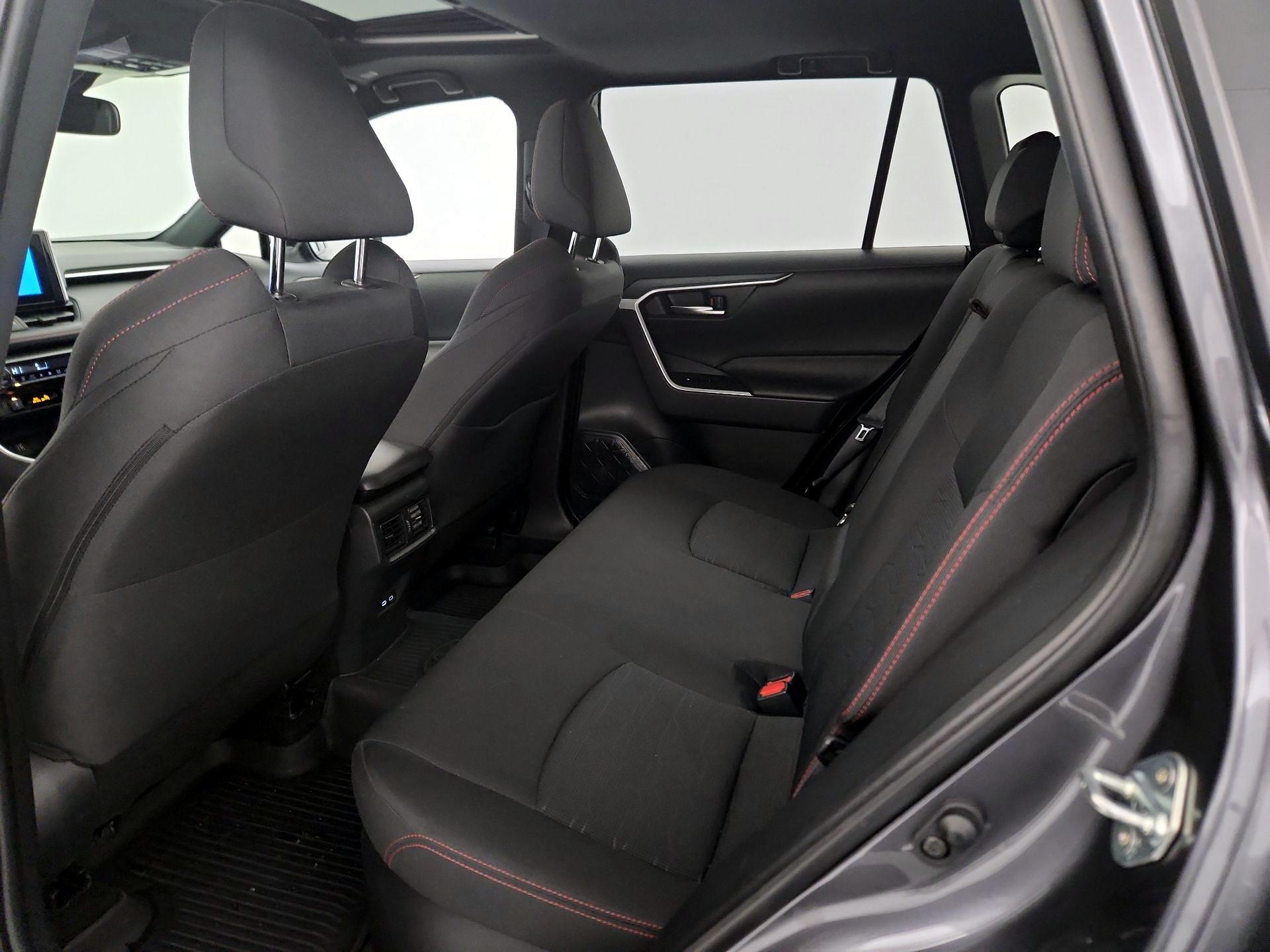 Thumbnail: 2025 Toyota RAV4 - 20