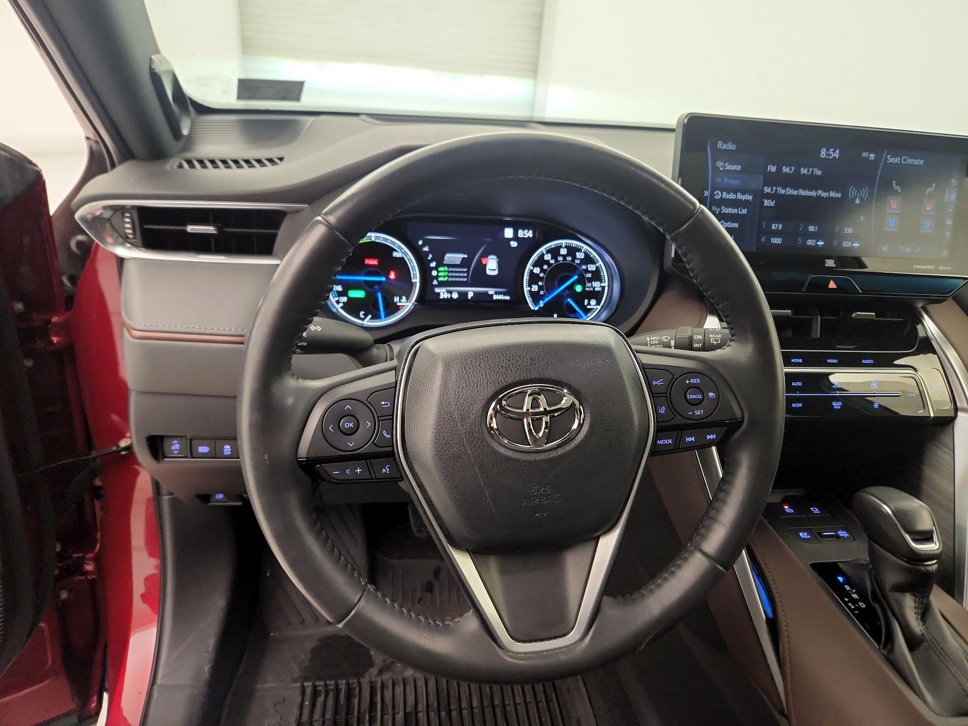 Thumbnail: 2021 Toyota Venza - 10