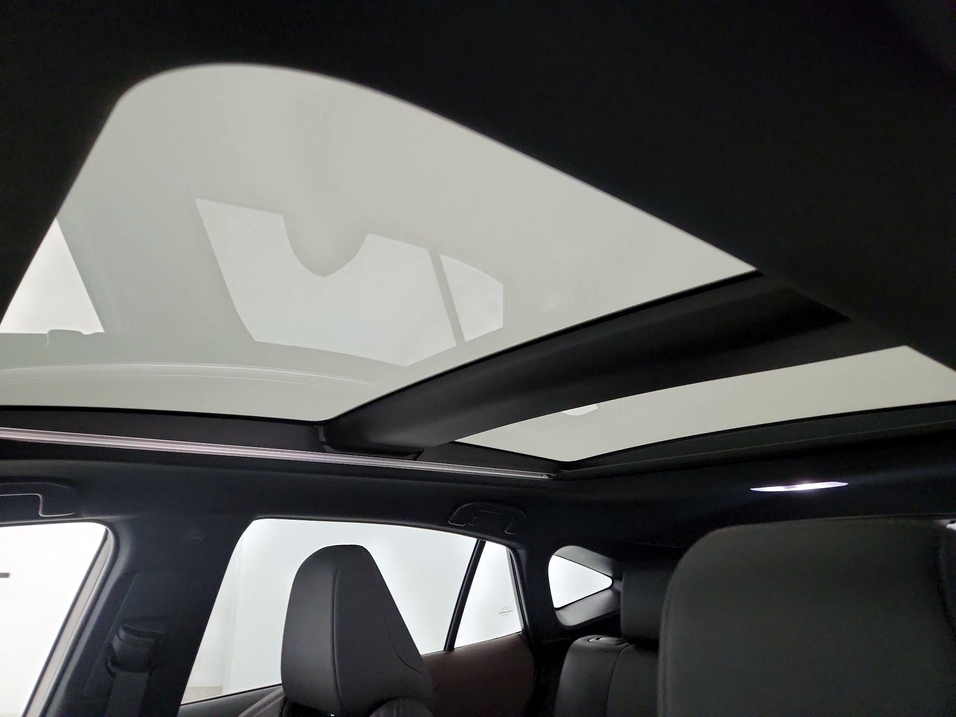 Thumbnail: 2021 Toyota Venza - 19