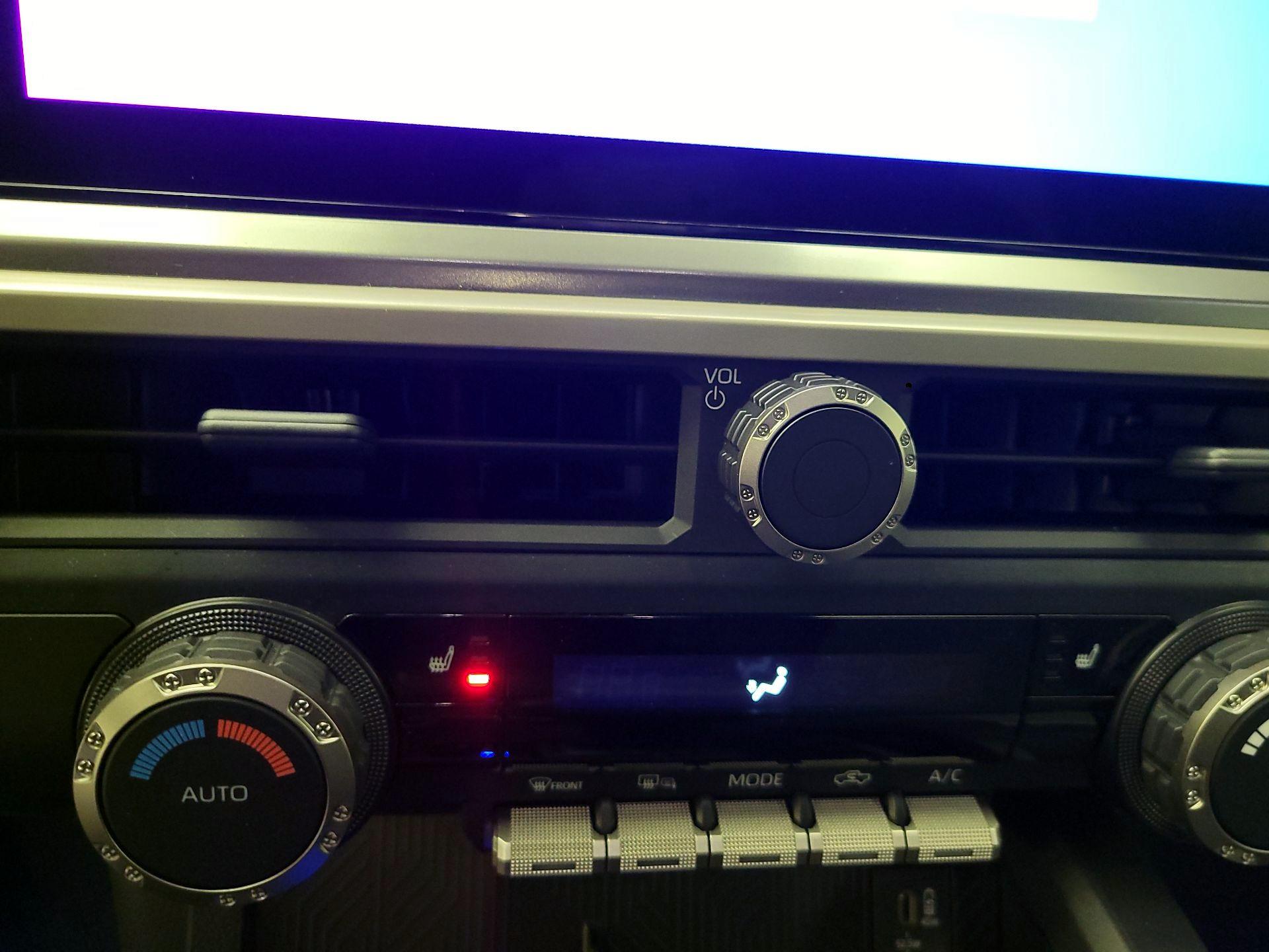 Thumbnail: 2024 Toyota Tacoma - 14