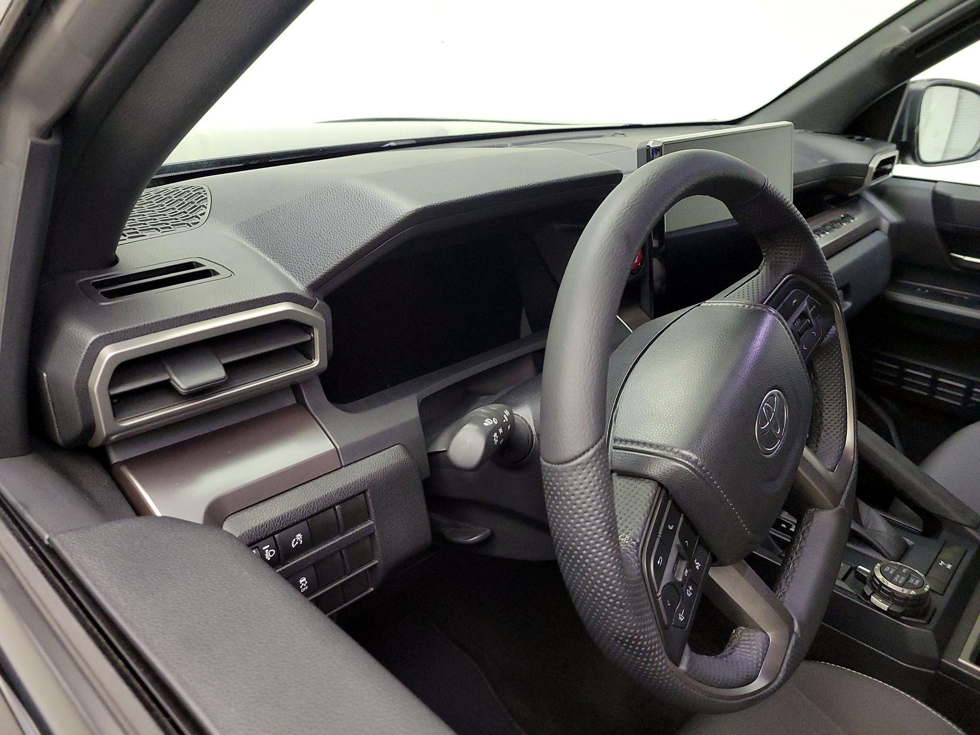 Thumbnail: 2024 Toyota Tacoma - 8