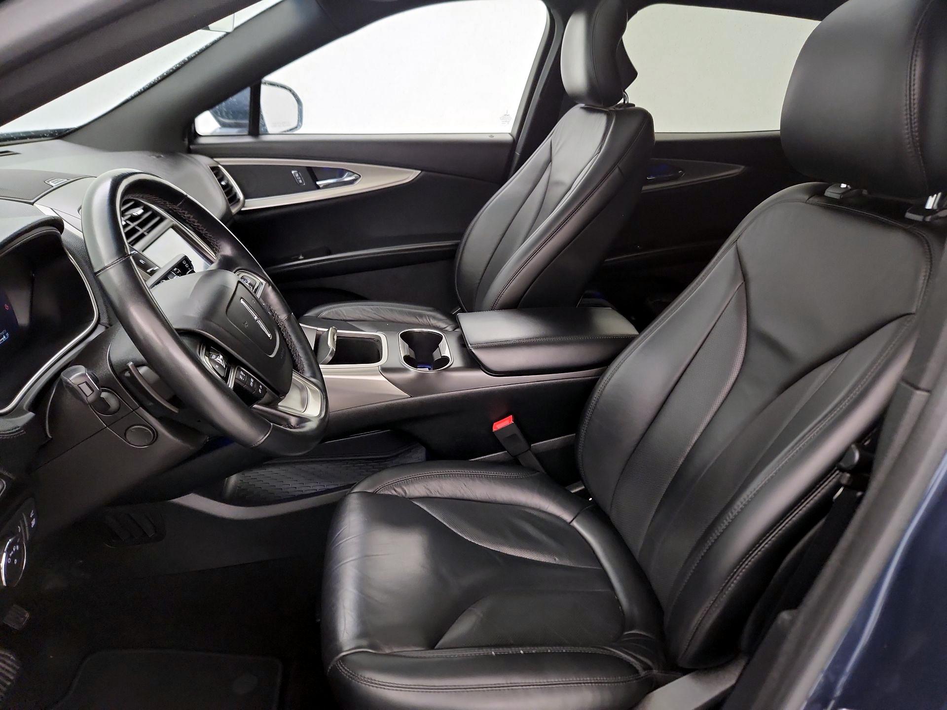 Thumbnail: 2019 Lincoln Nautilus - 11