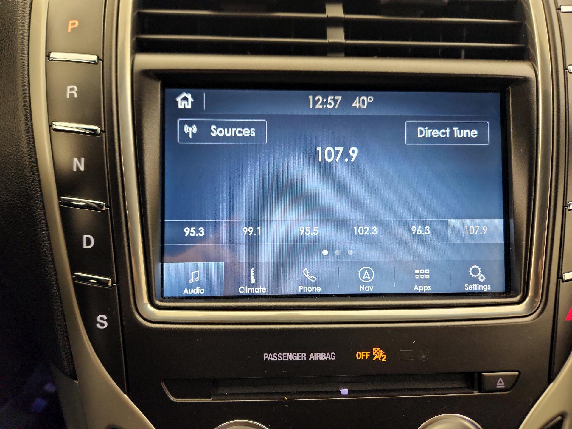 Thumbnail: 2019 Lincoln Nautilus - 16