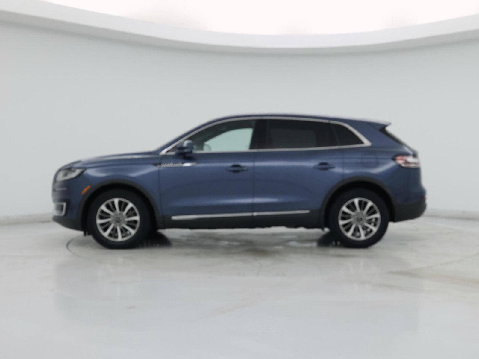 2019 Lincoln Nautilus Select