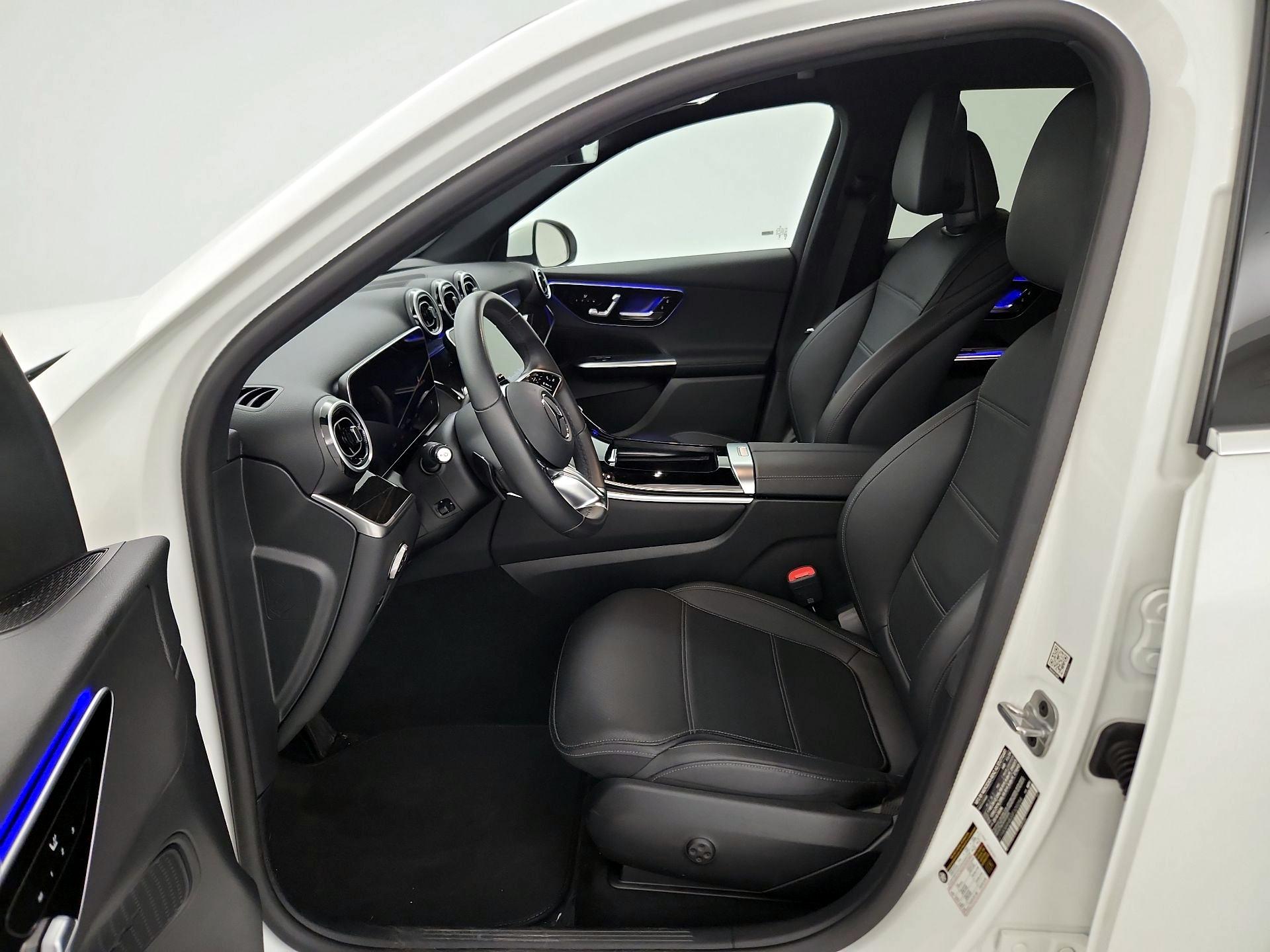 Thumbnail: 2025 Mercedes-Benz GLC - 11