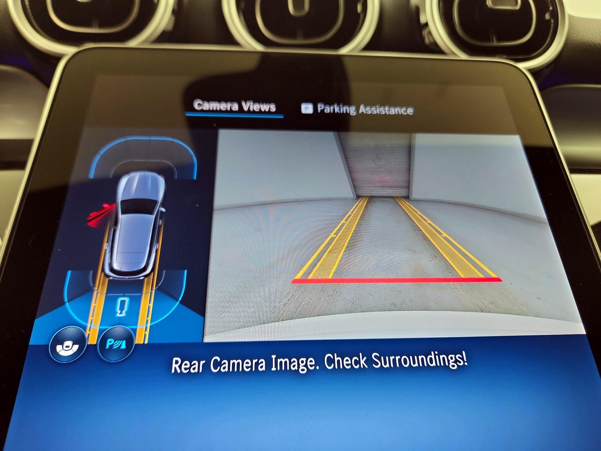 Thumbnail: 2025 Mercedes-Benz GLC - 14