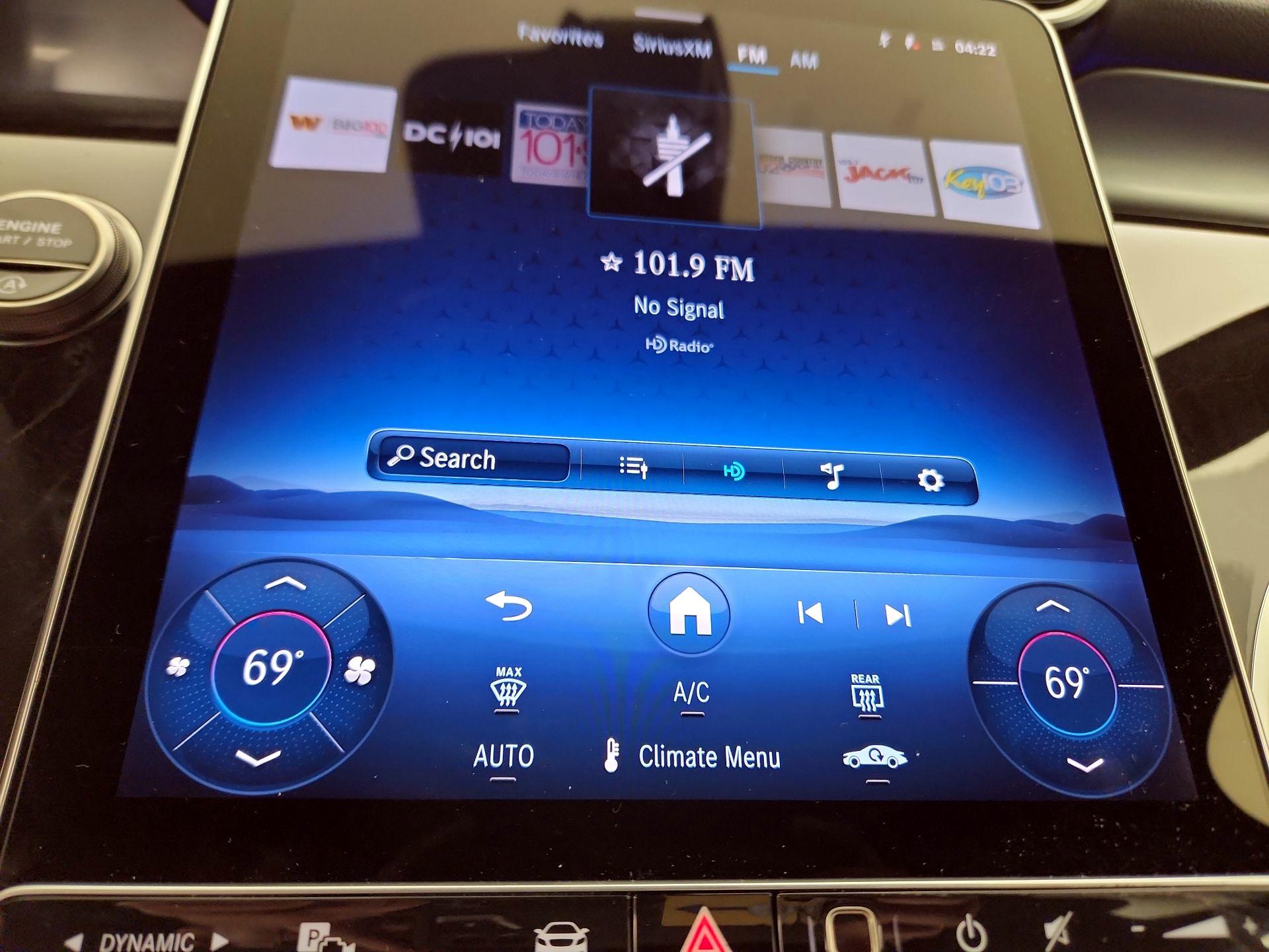 Thumbnail: 2025 Mercedes-Benz GLC - 16