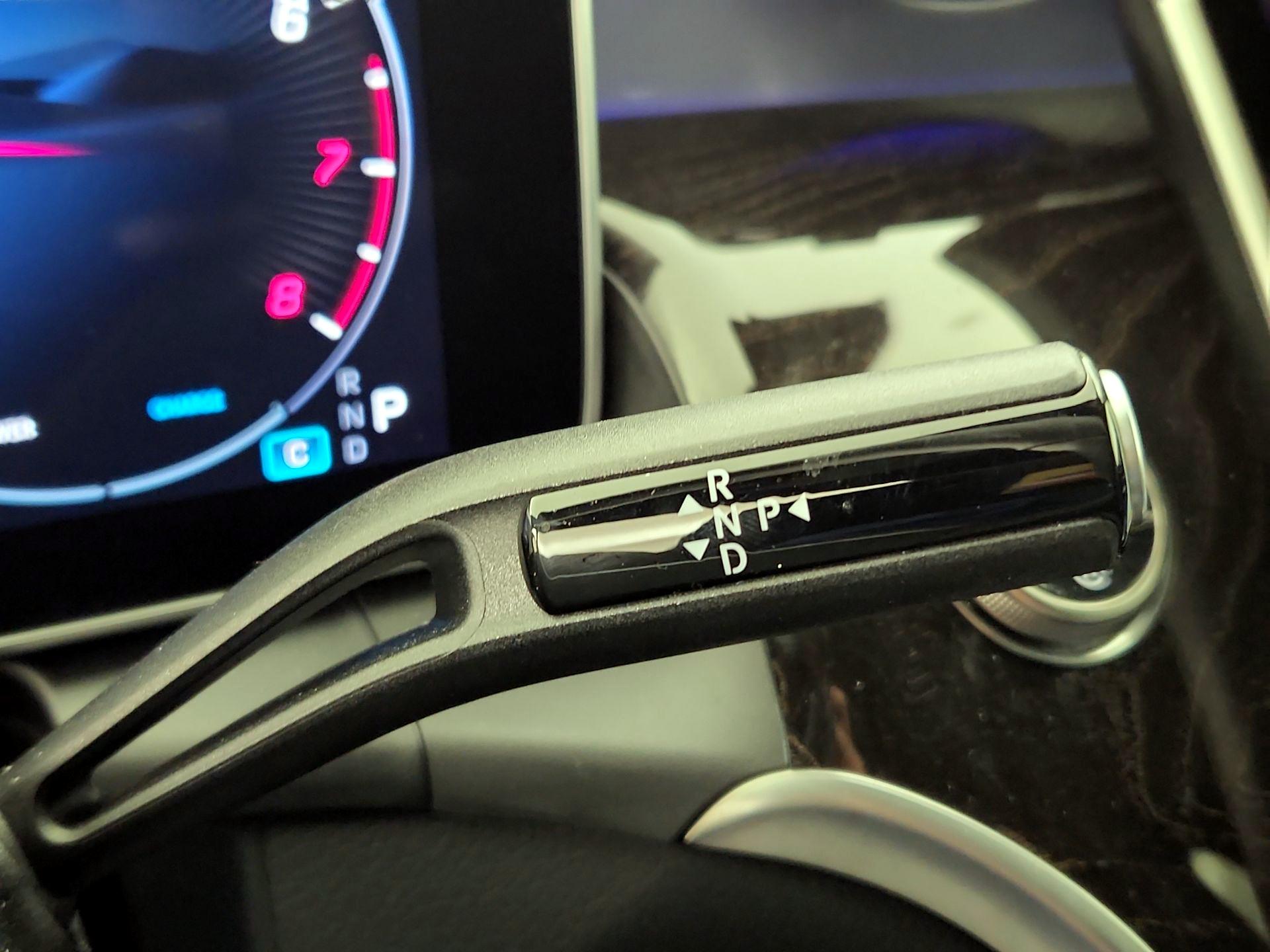 Thumbnail: 2025 Mercedes-Benz GLC - 17