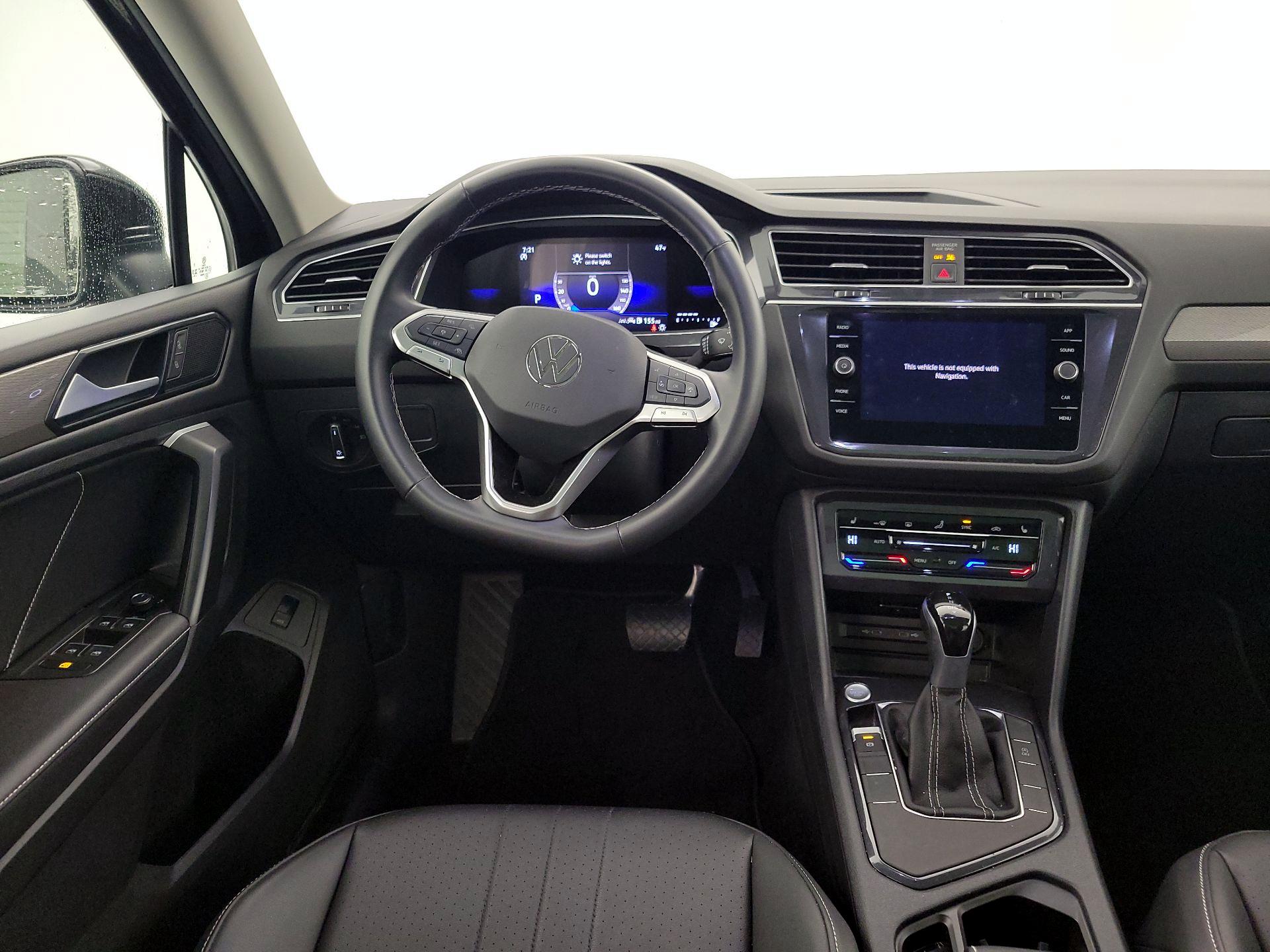 Thumbnail: 2024 Volkswagen Tiguan - 10