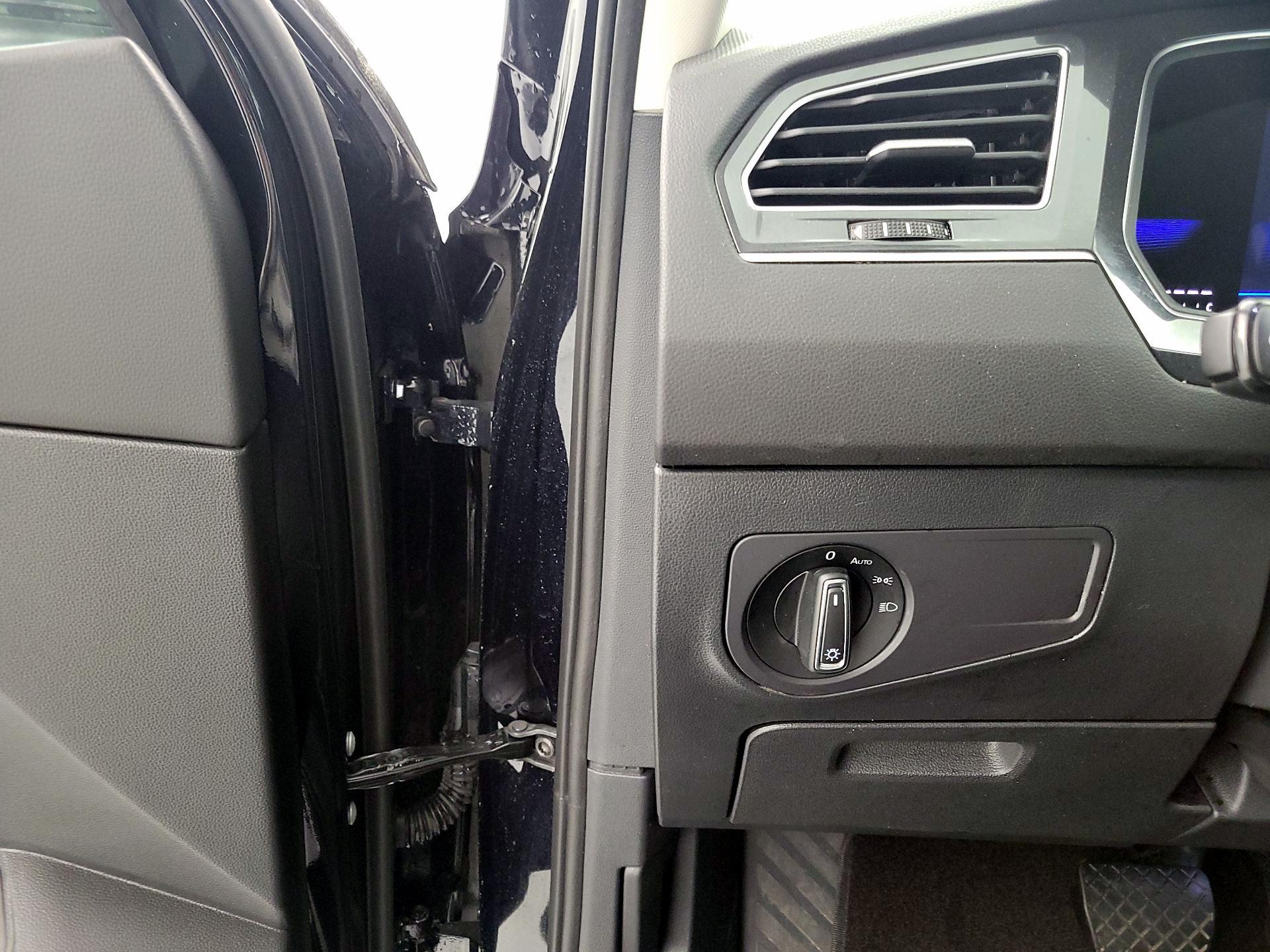 Thumbnail: 2024 Volkswagen Tiguan - 13