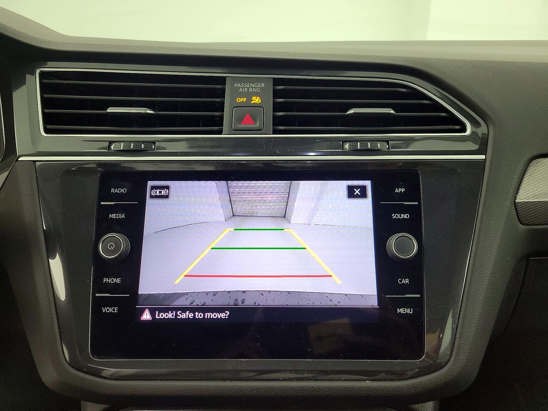 Thumbnail: 2024 Volkswagen Tiguan - 14