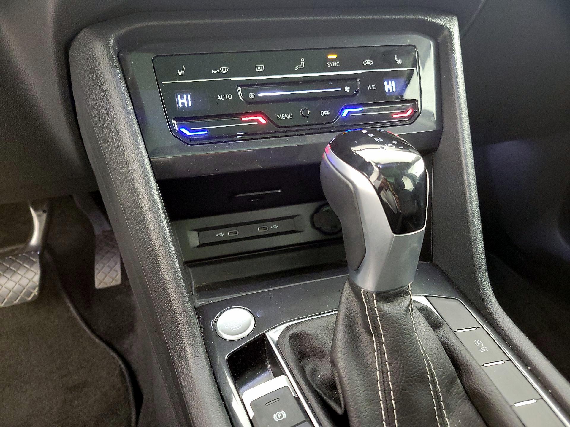 Thumbnail: 2024 Volkswagen Tiguan - 16