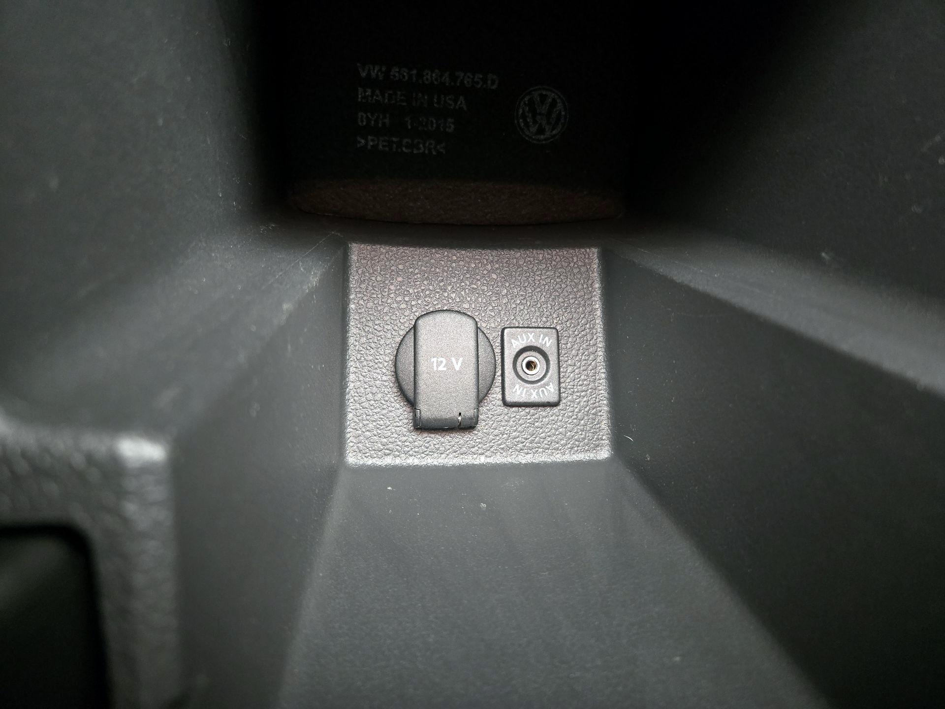 Thumbnail: 2015 Volkswagen Passat - 18