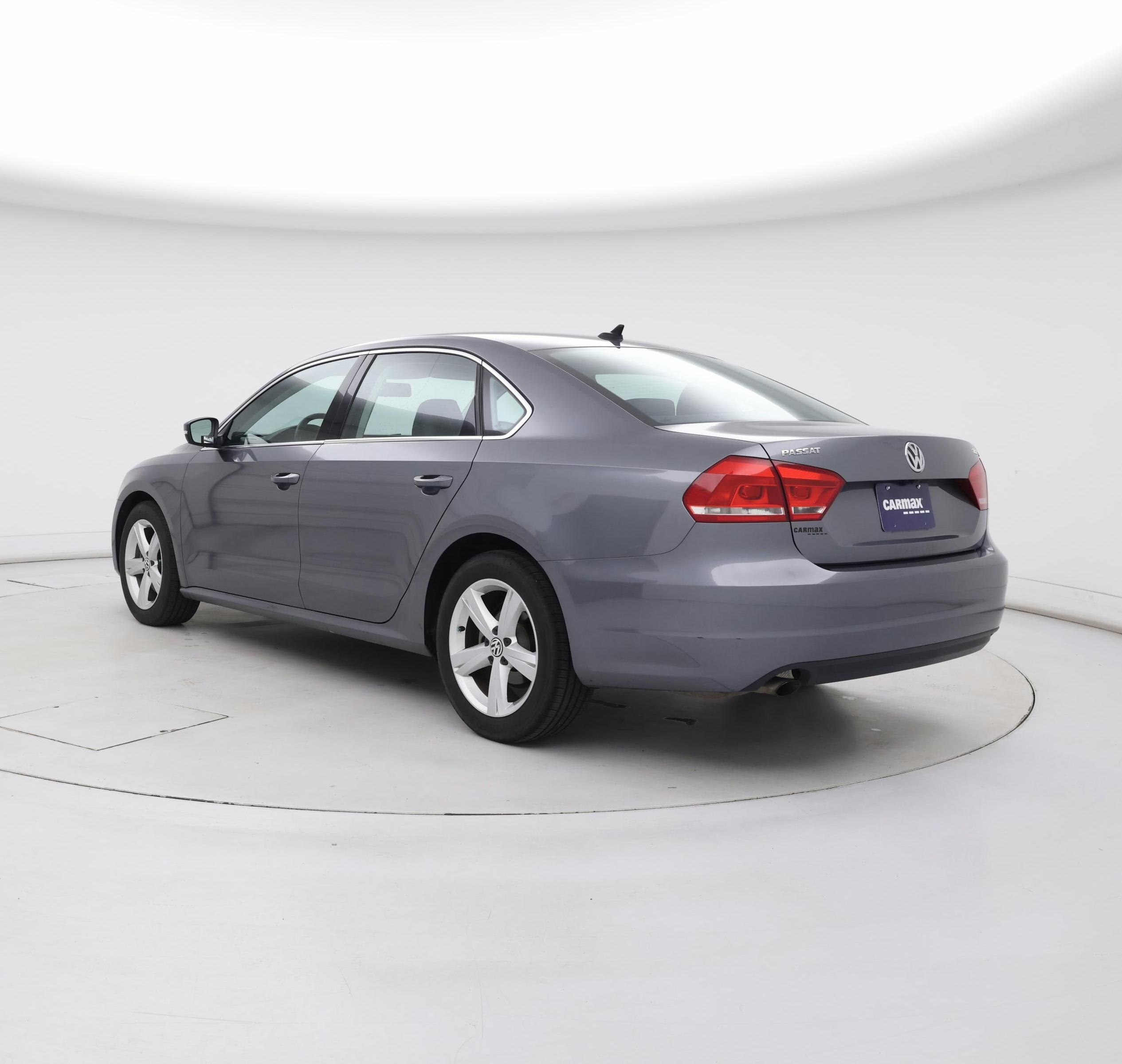 Thumbnail: 2015 Volkswagen Passat - 2