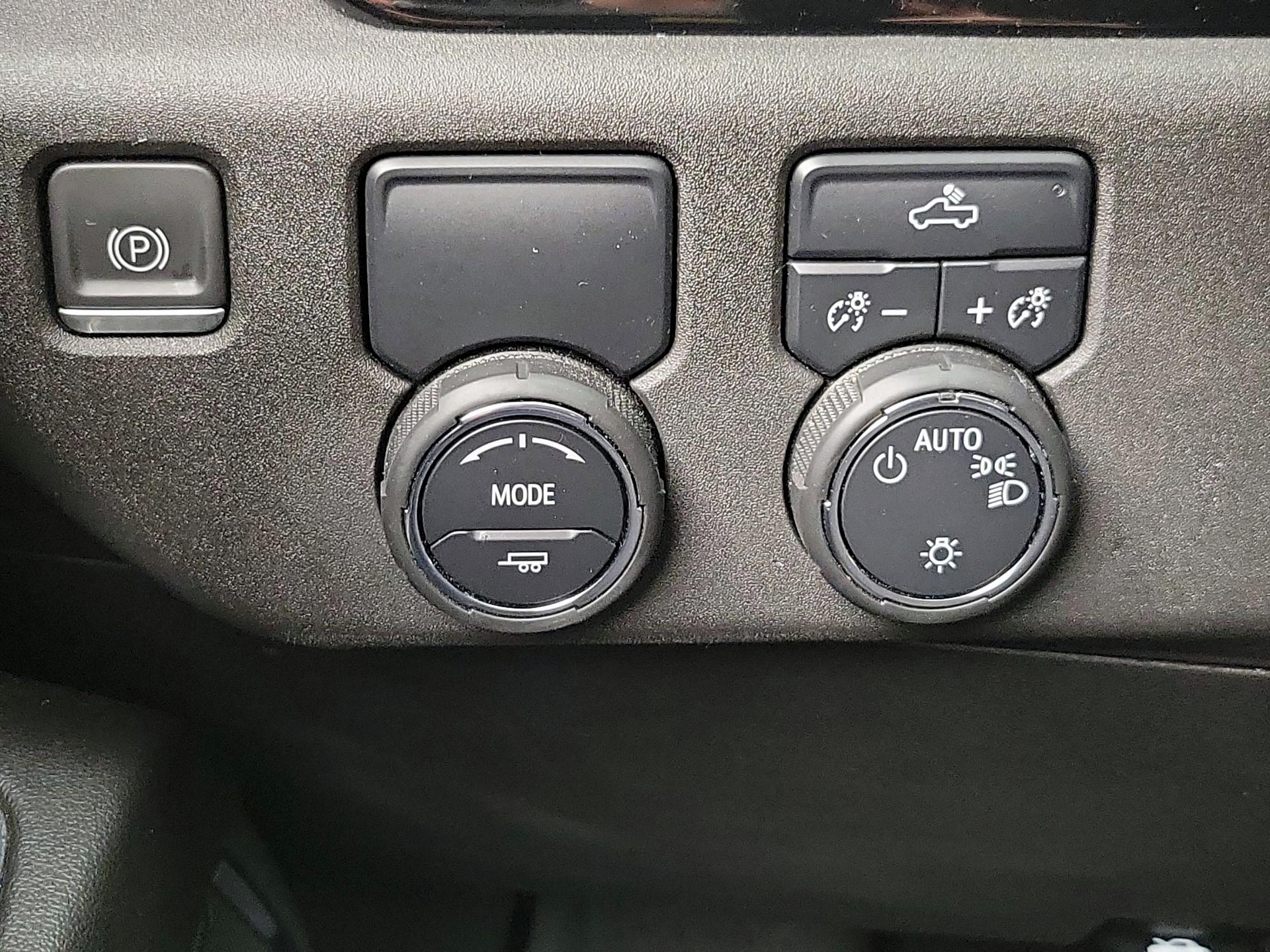 Thumbnail: 2023 Chevrolet Silverado 1500 - 13