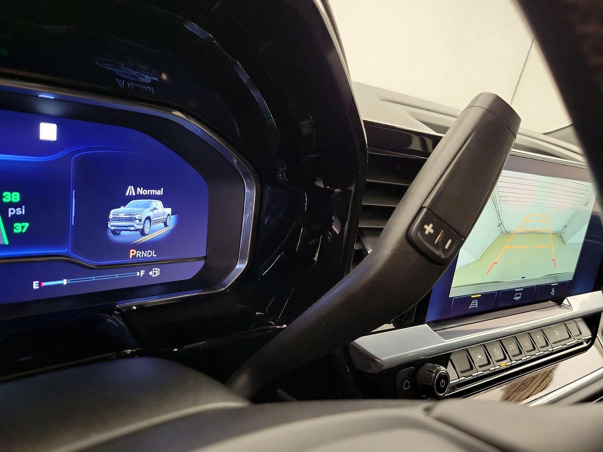 Thumbnail: 2023 Chevrolet Silverado 1500 - 17